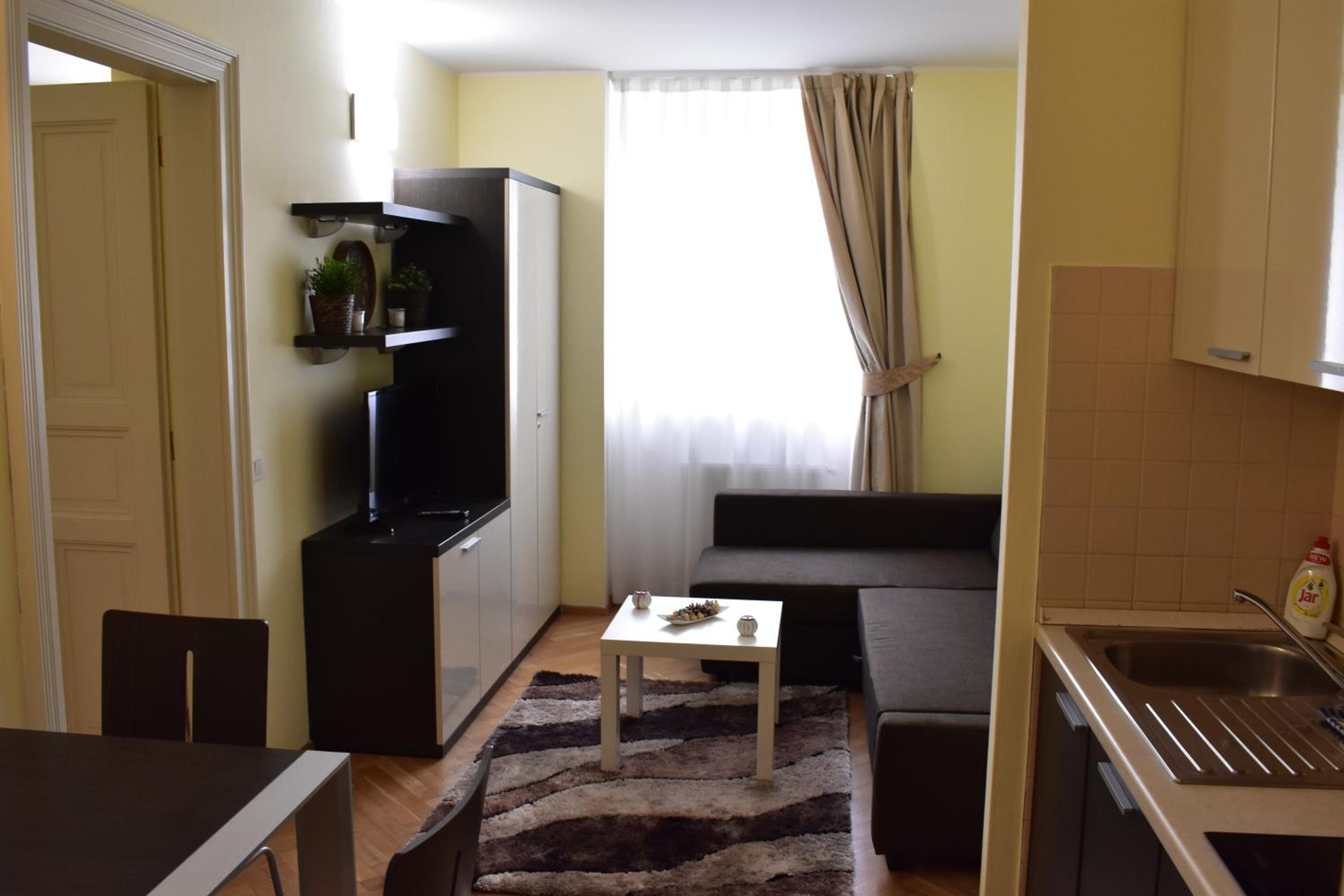 Apartment Vikroria - Hálkova 5