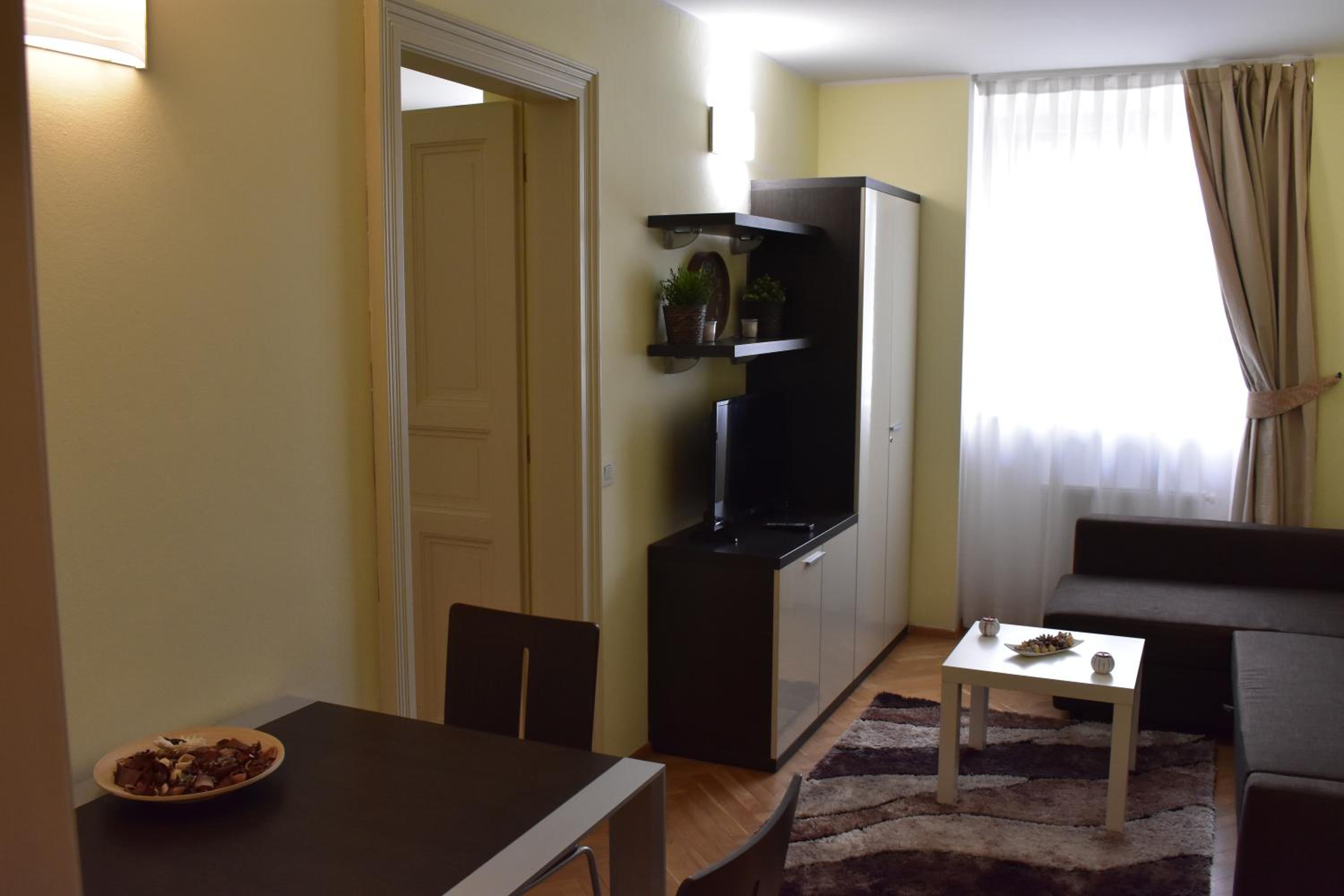 Apartment Vikroria - Hálkova 5