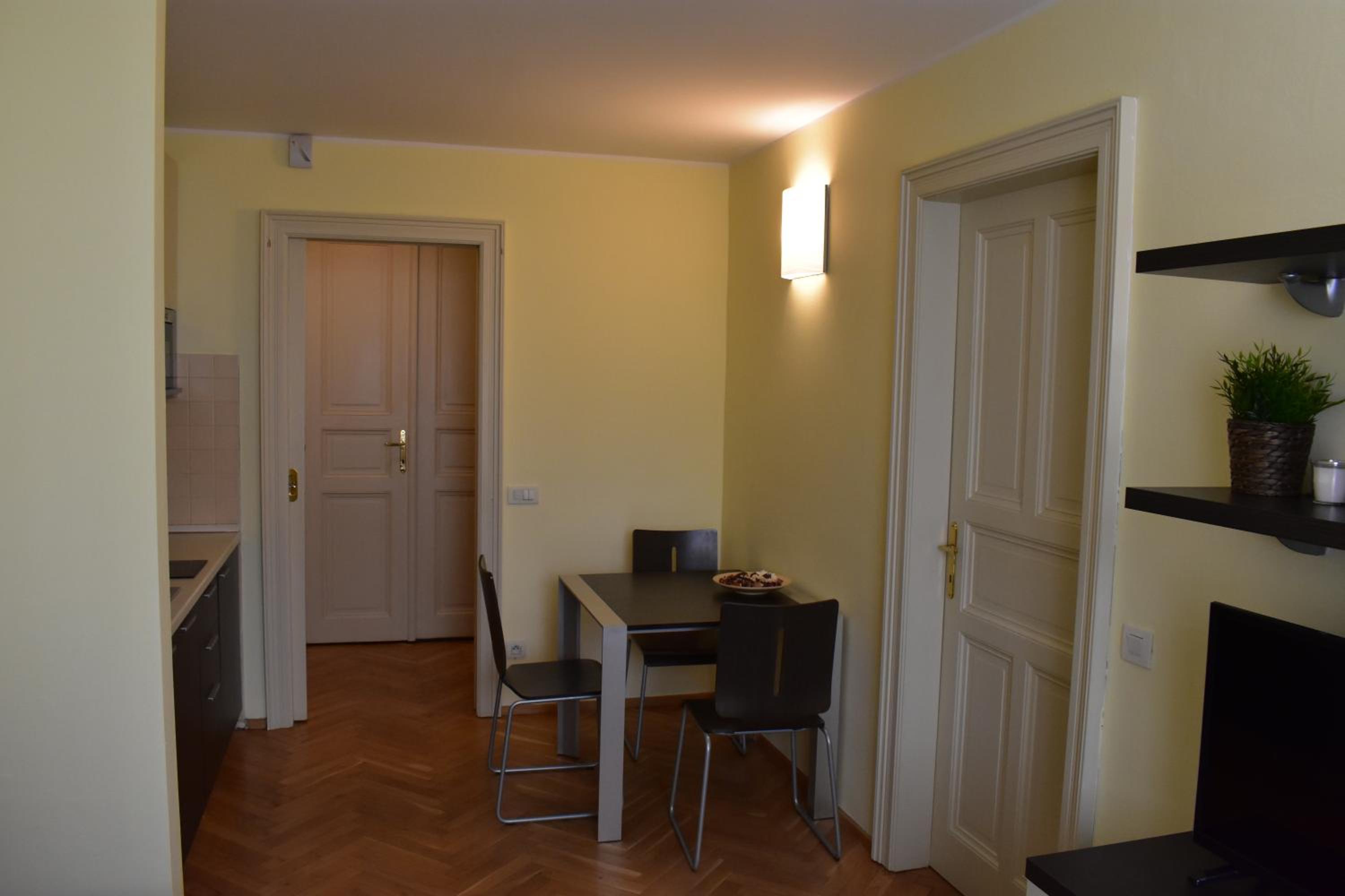 Apartment Vikroria - Hálkova 5