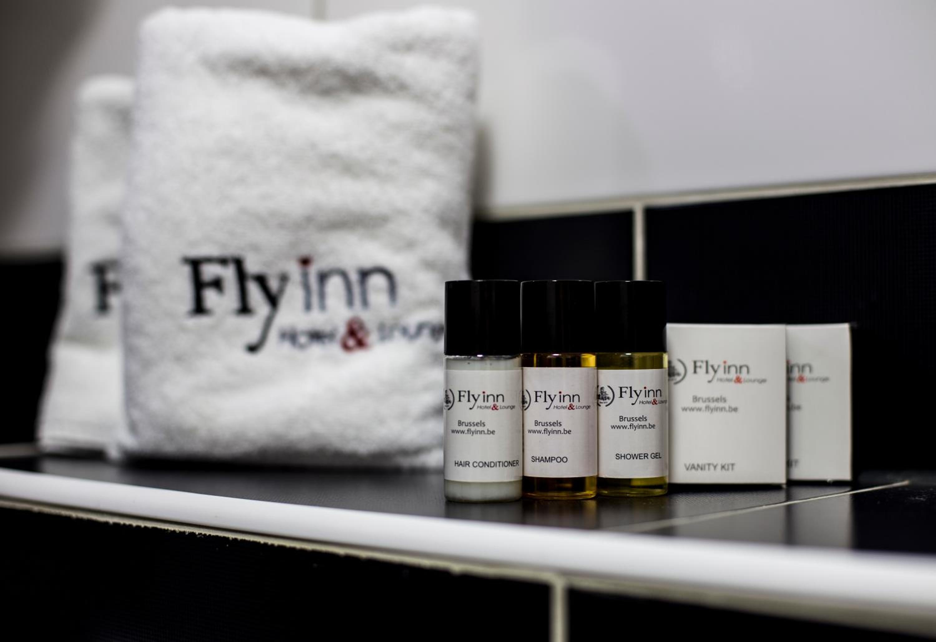 Fly inn Hotel Lounge & Nezzo Restaurant