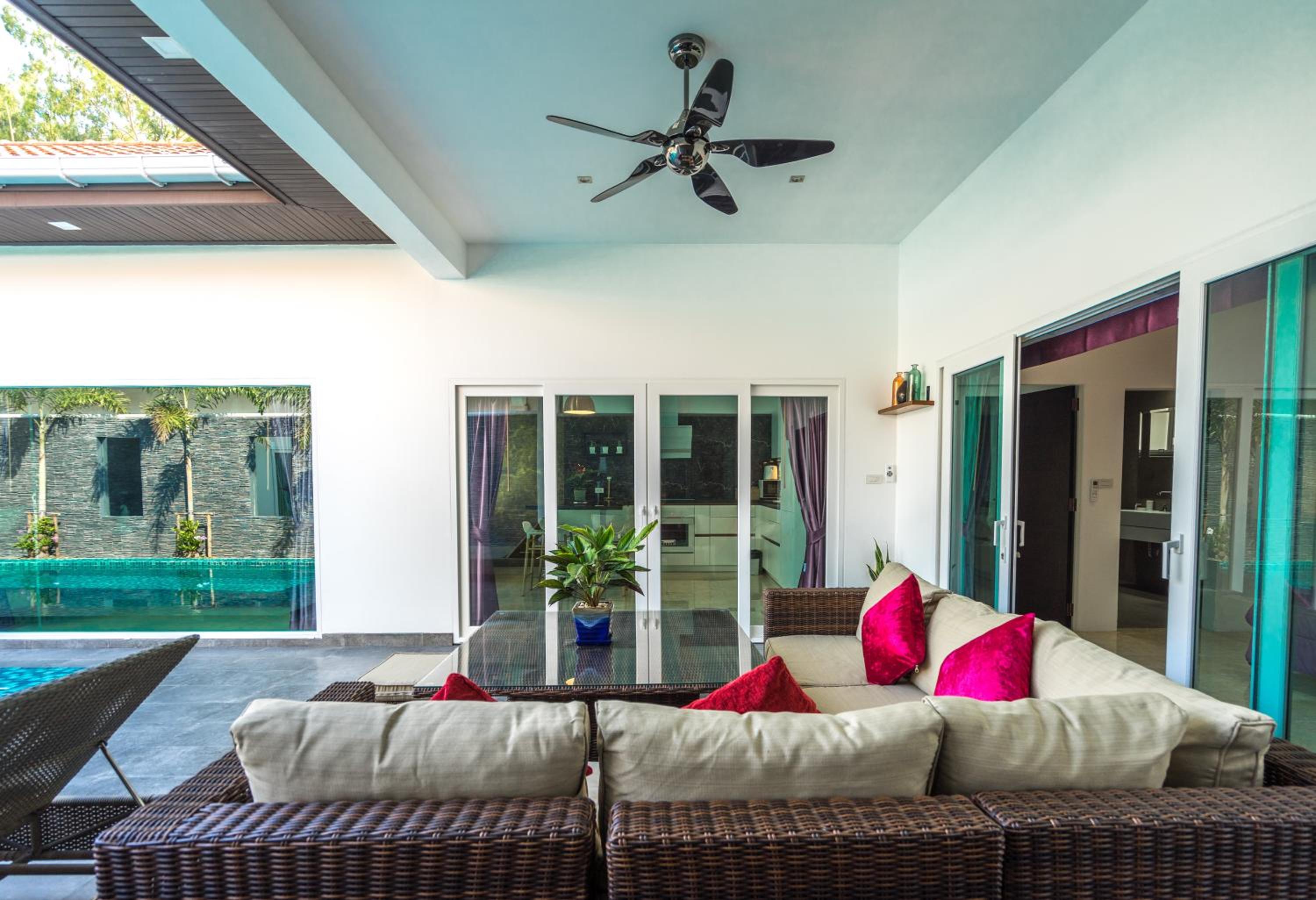 lounge