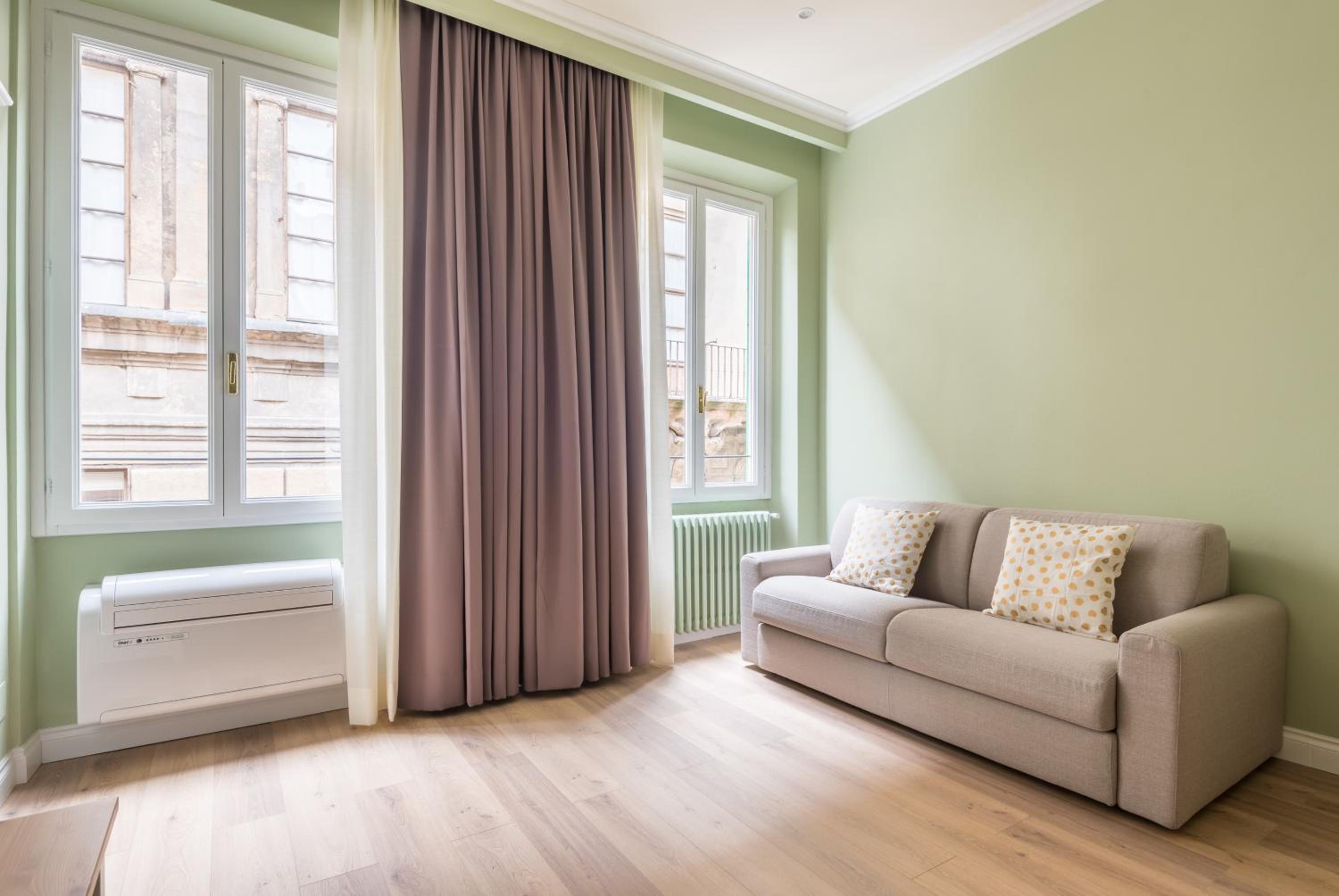 Proconsolo Adapartment Collection