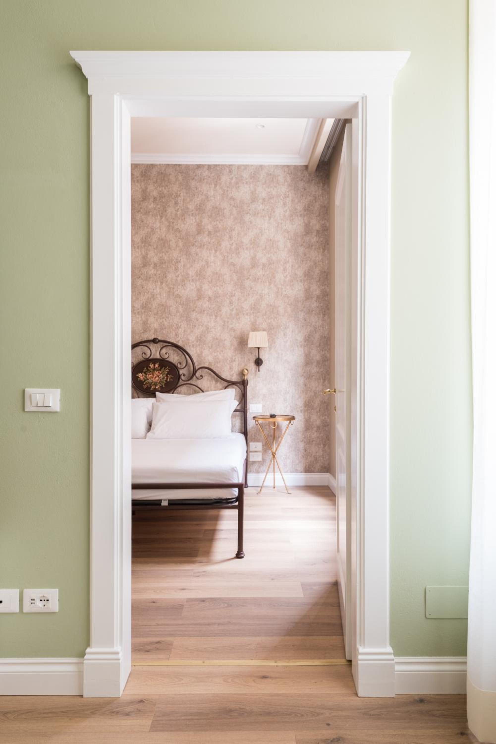 Proconsolo Adapartment Collection