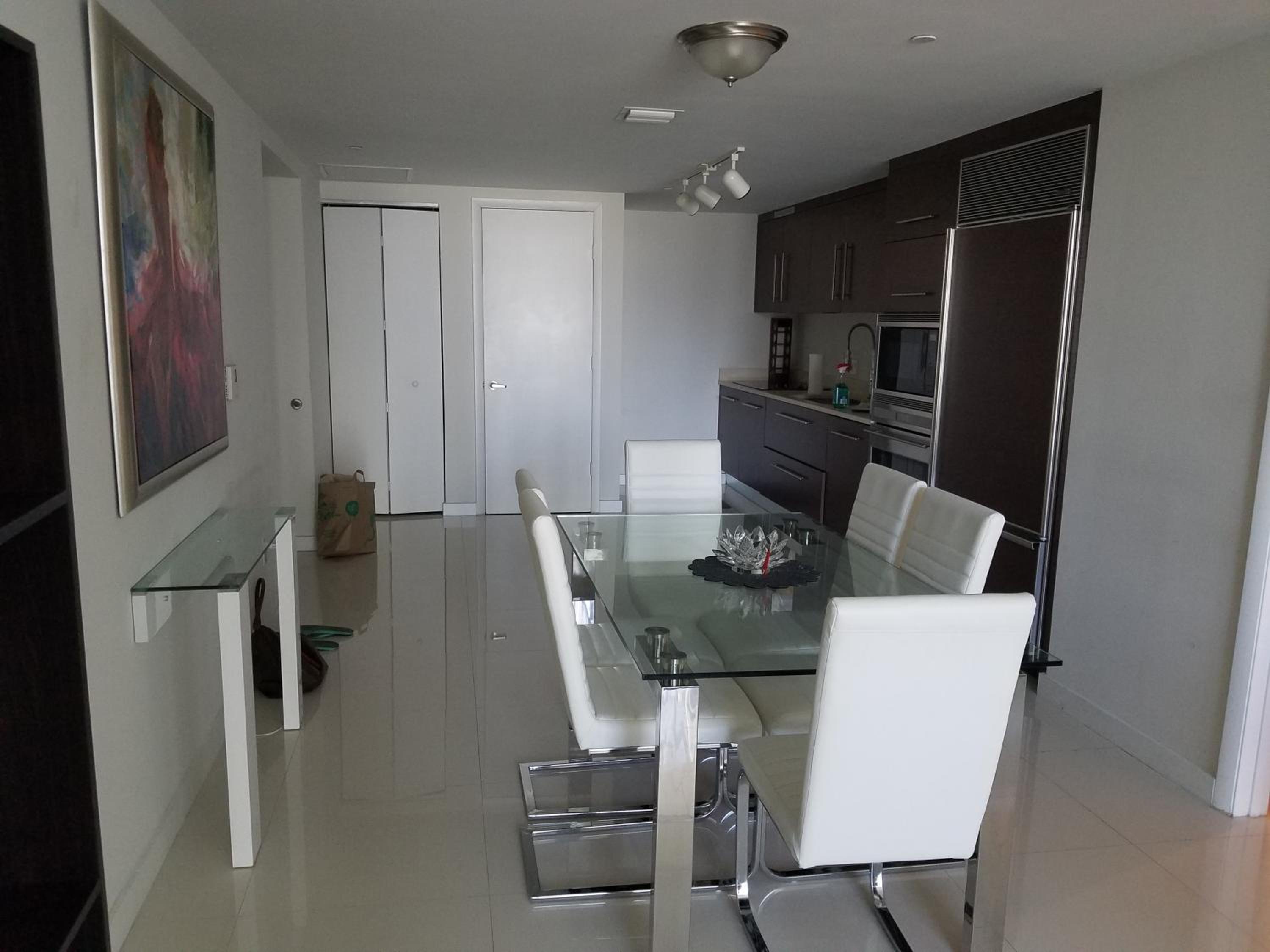 Iconbrickell