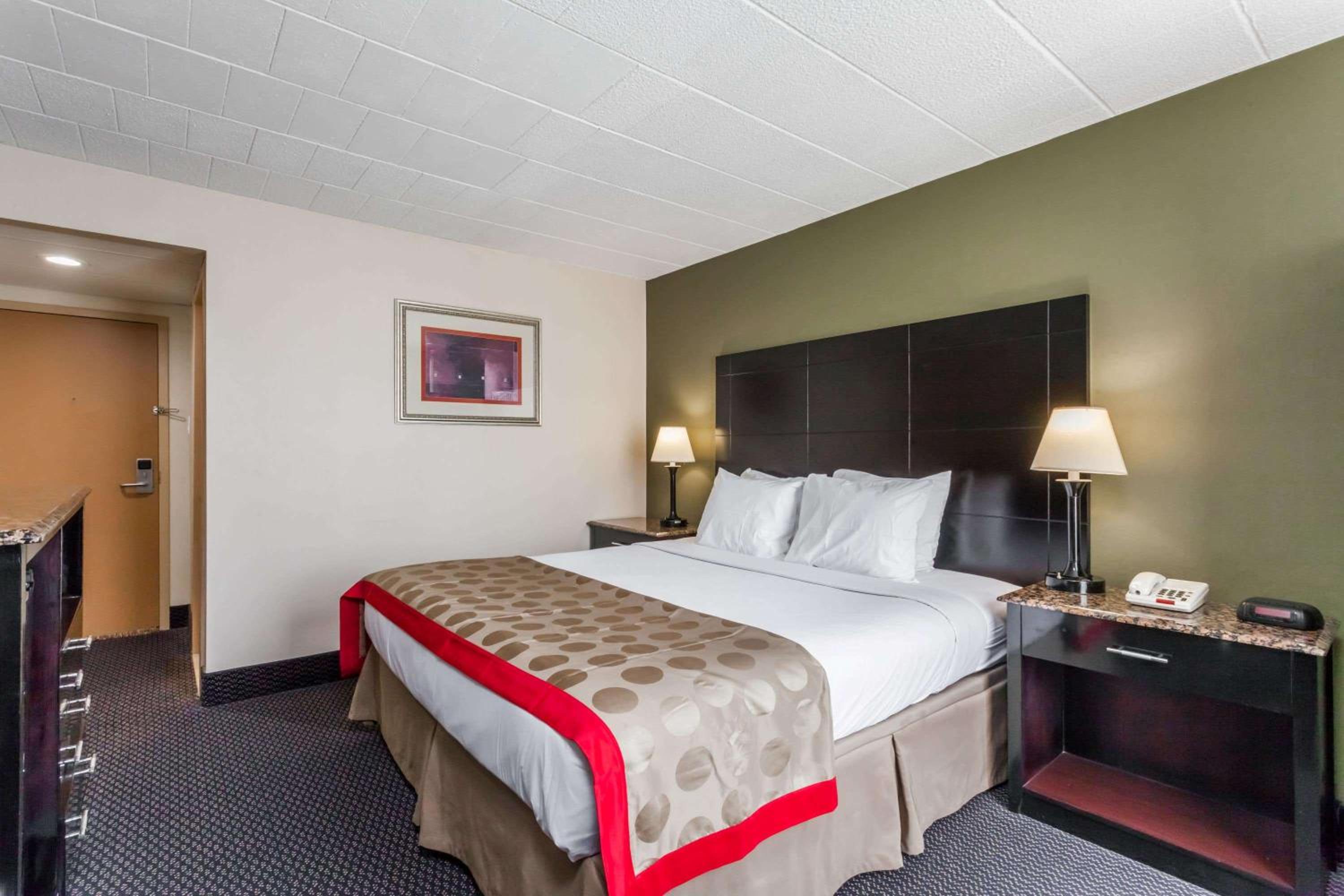 Newburgh Vacations - Ramada by Wyndham Newburgh/West Point - Property Image 40