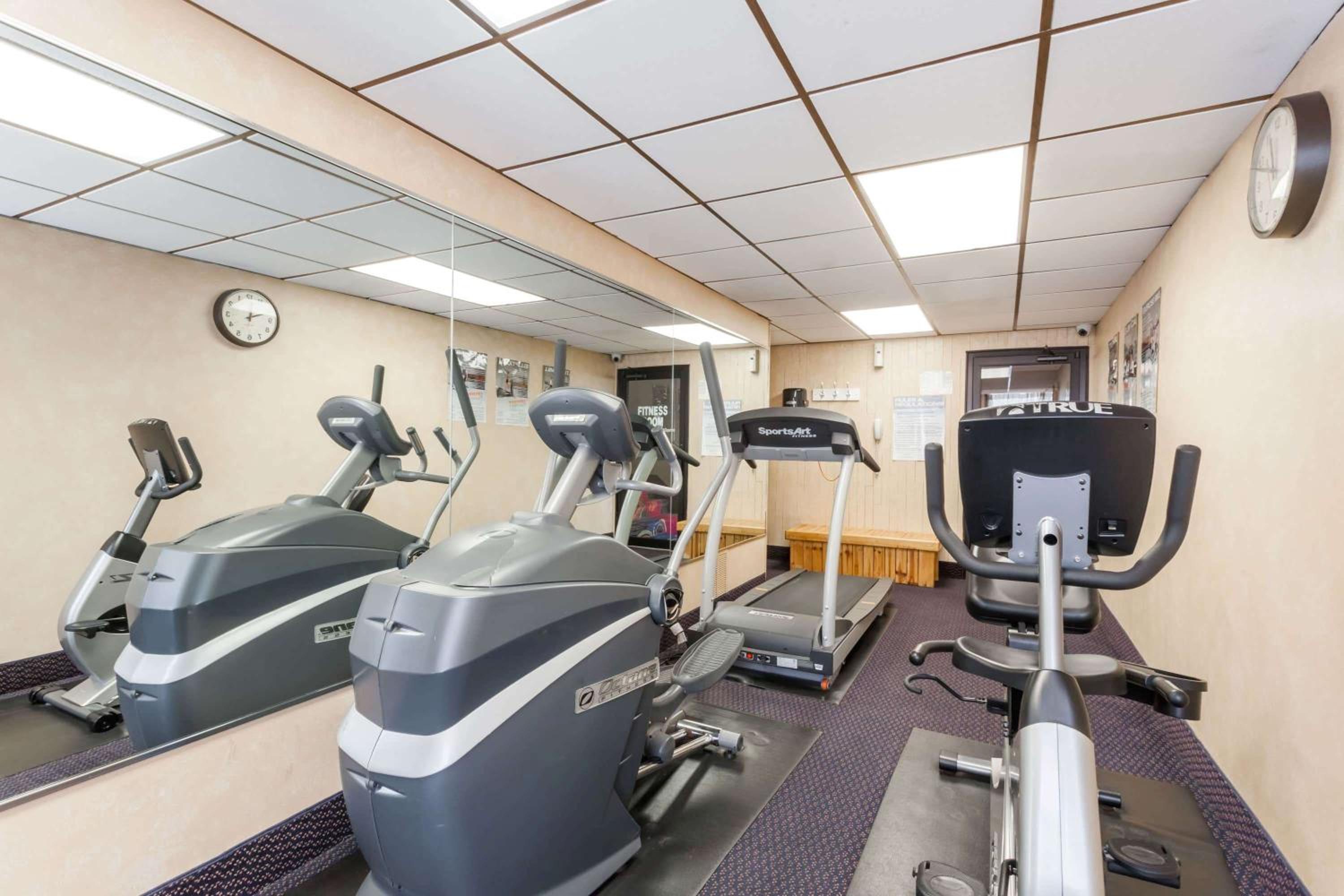 Newburgh Vacations - Ramada by Wyndham Newburgh/West Point - Property Image 34