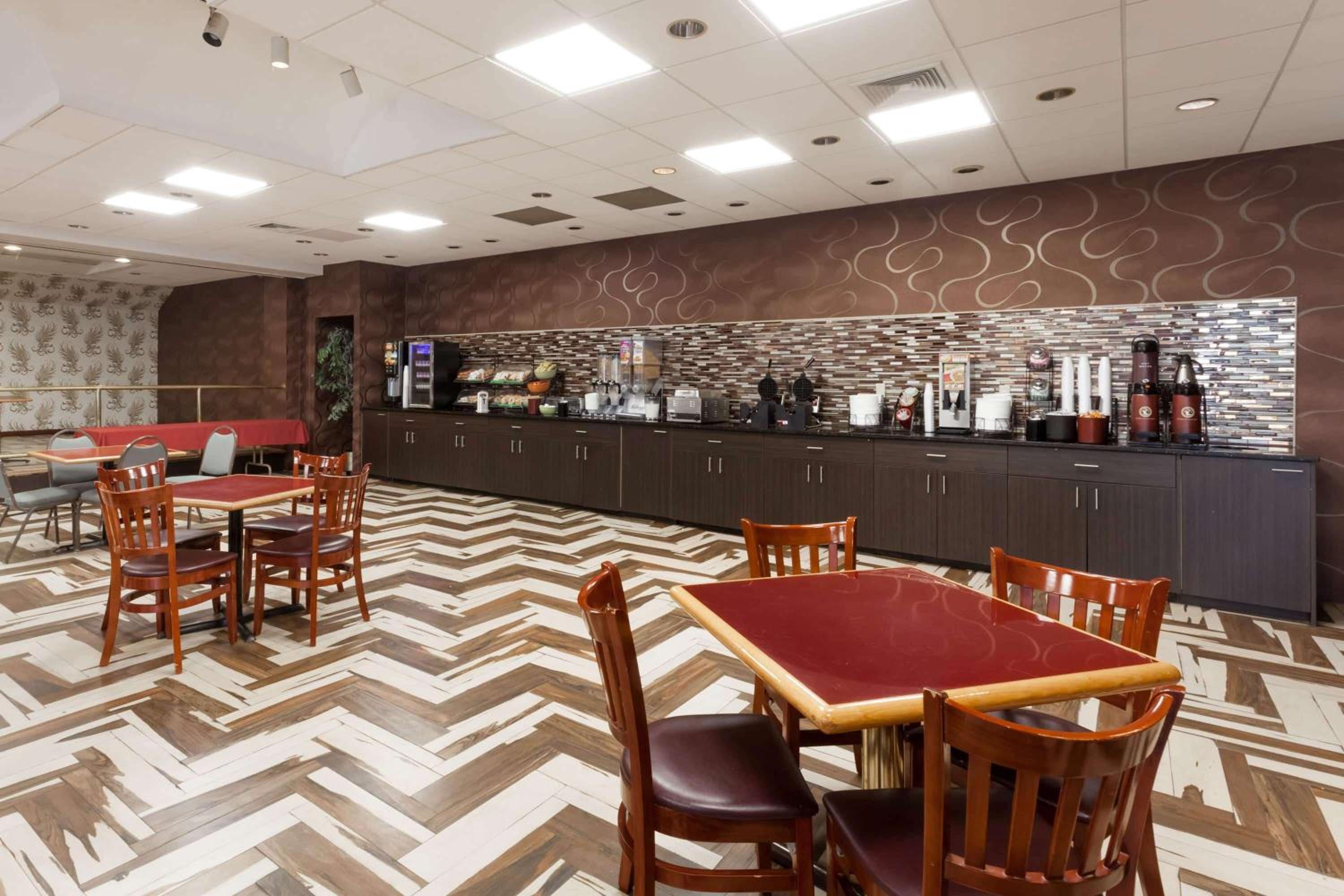 Newburgh Vacations - Ramada by Wyndham Newburgh/West Point - Property Image 54