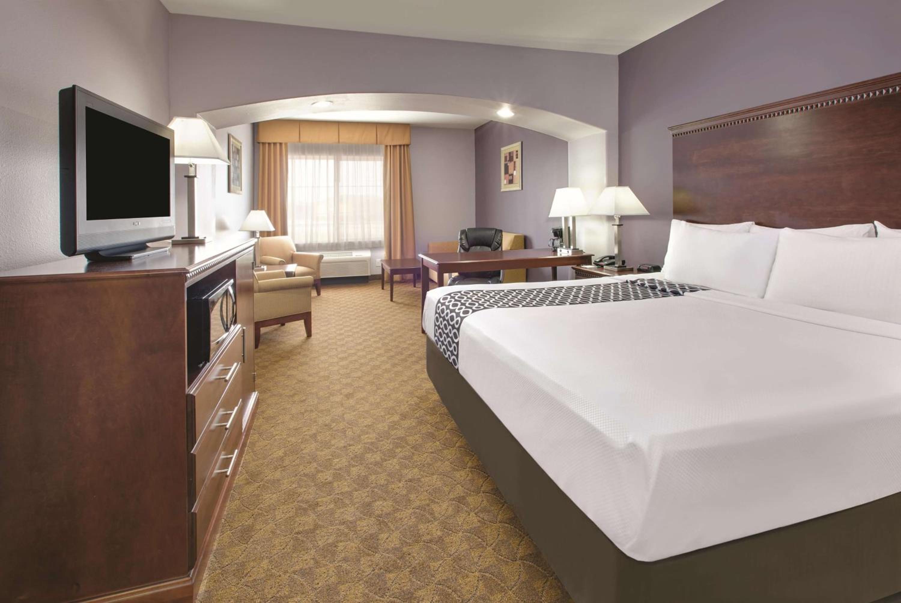 La Quinta by Wyndham Corsicana view 3