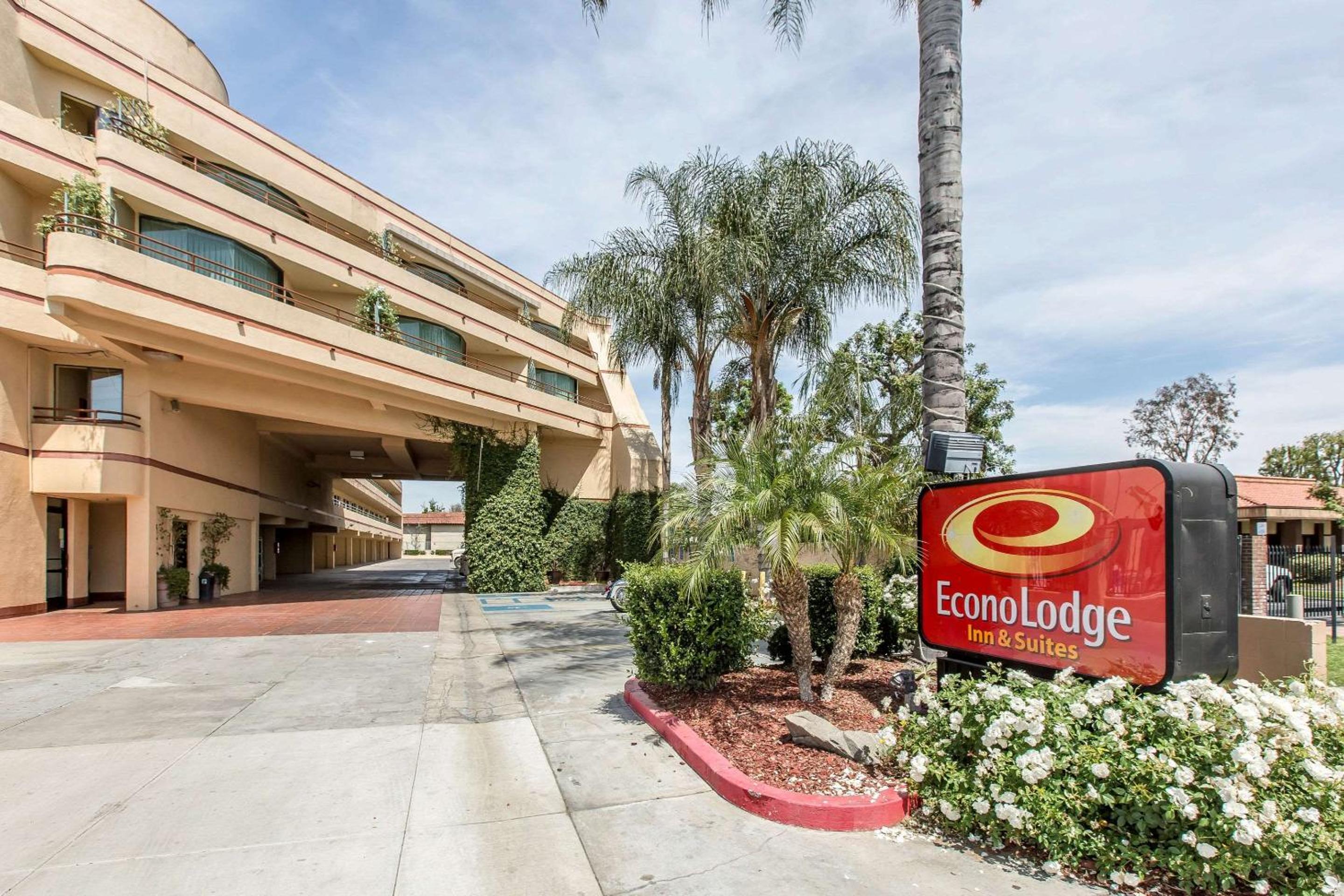 Hotel Econo Lodge Inn & Suites Riverside - Corona