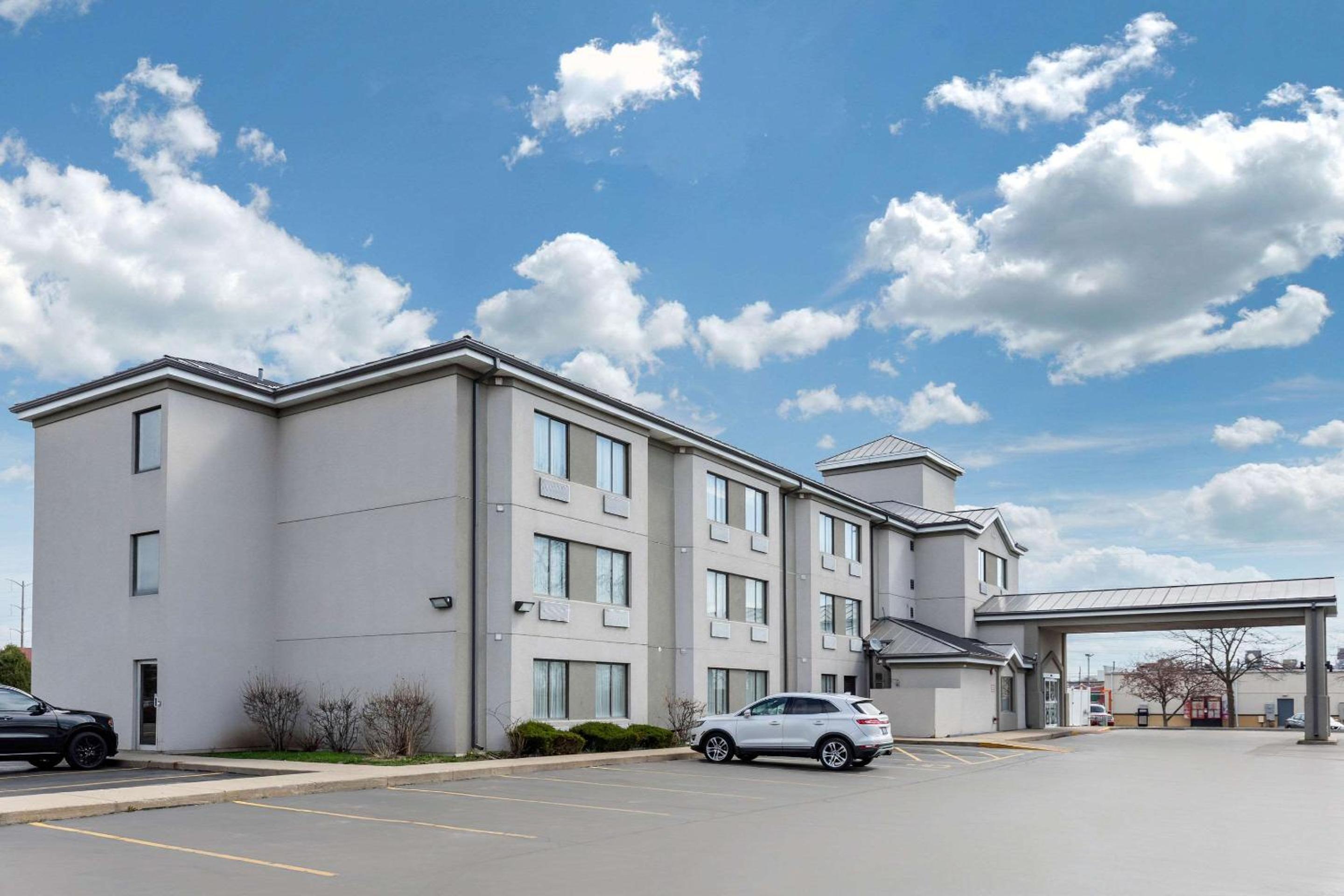 Sleep Inn near Great Lakes Naval Base view 3