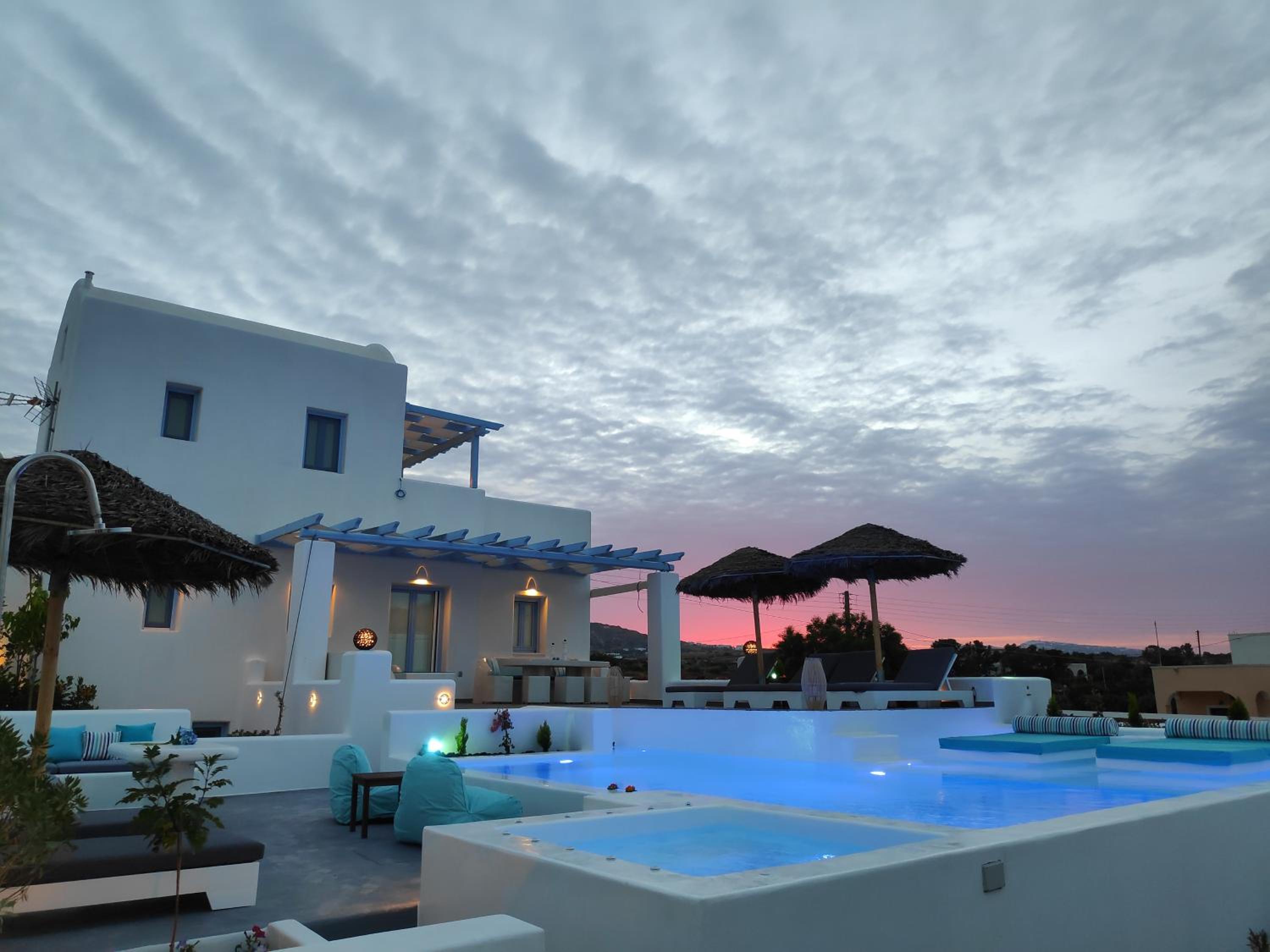 Santoxenia luxury villa
