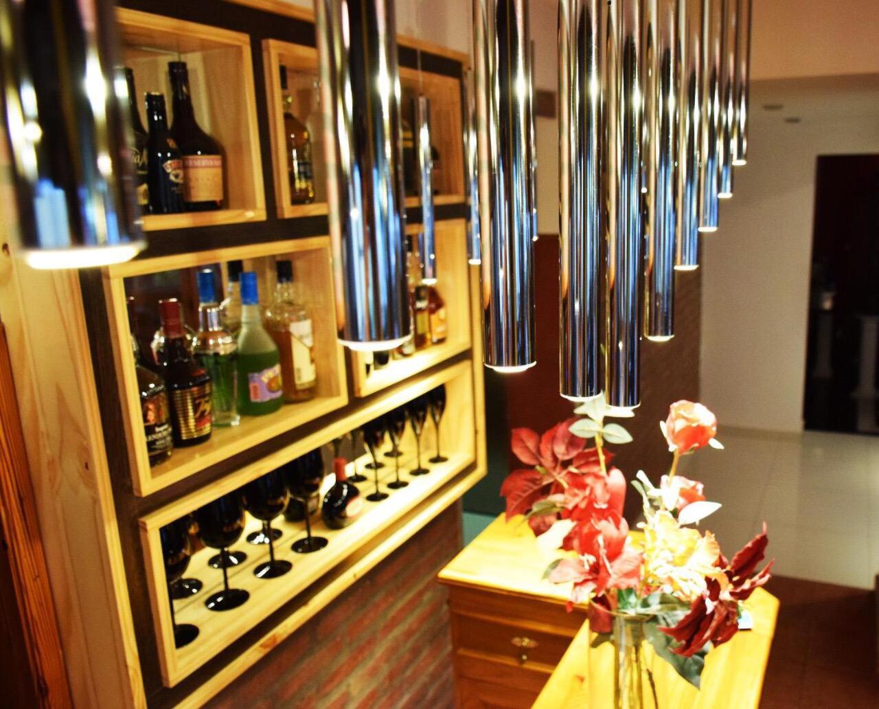 bar
