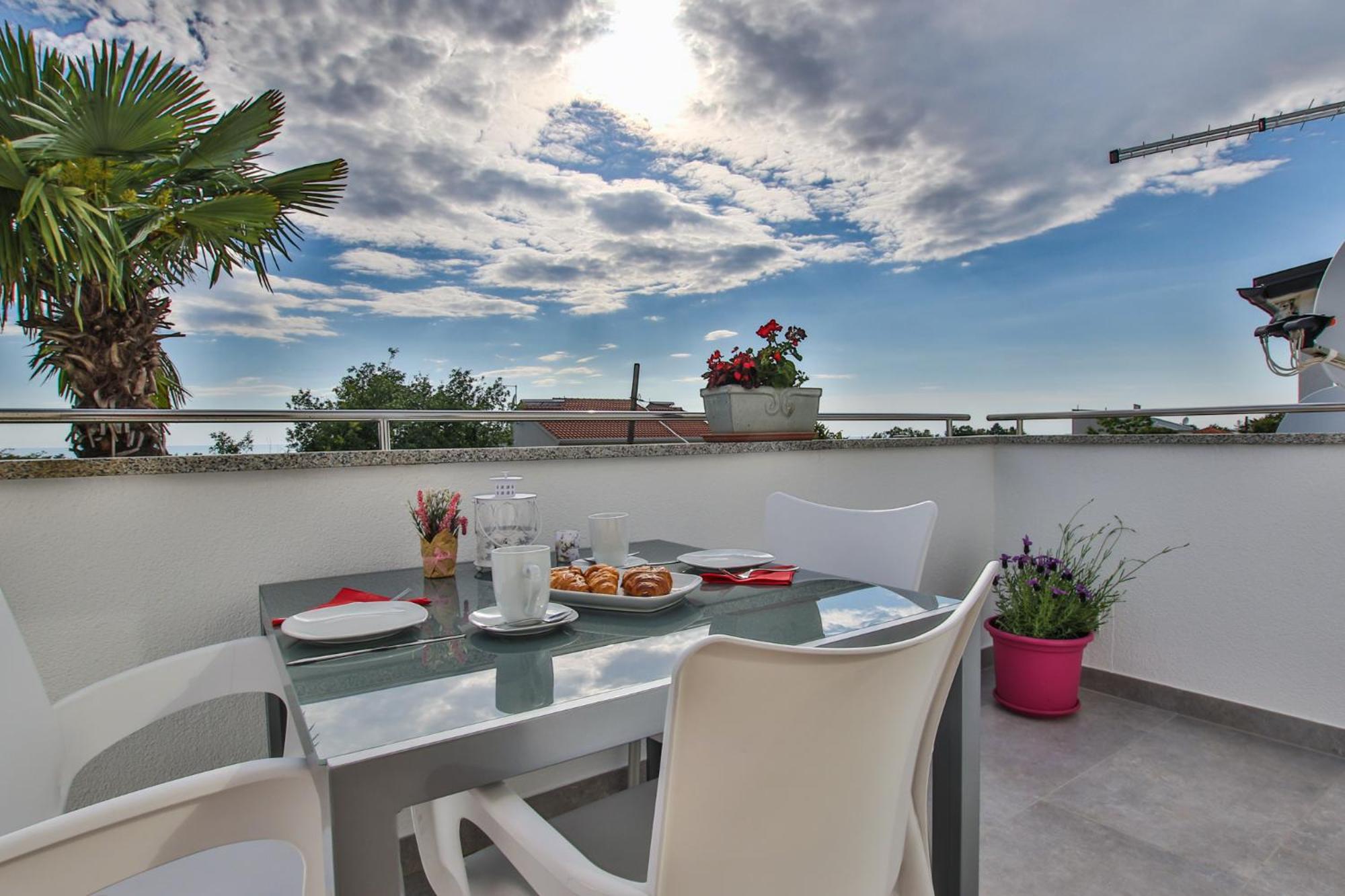 Diamond seaview