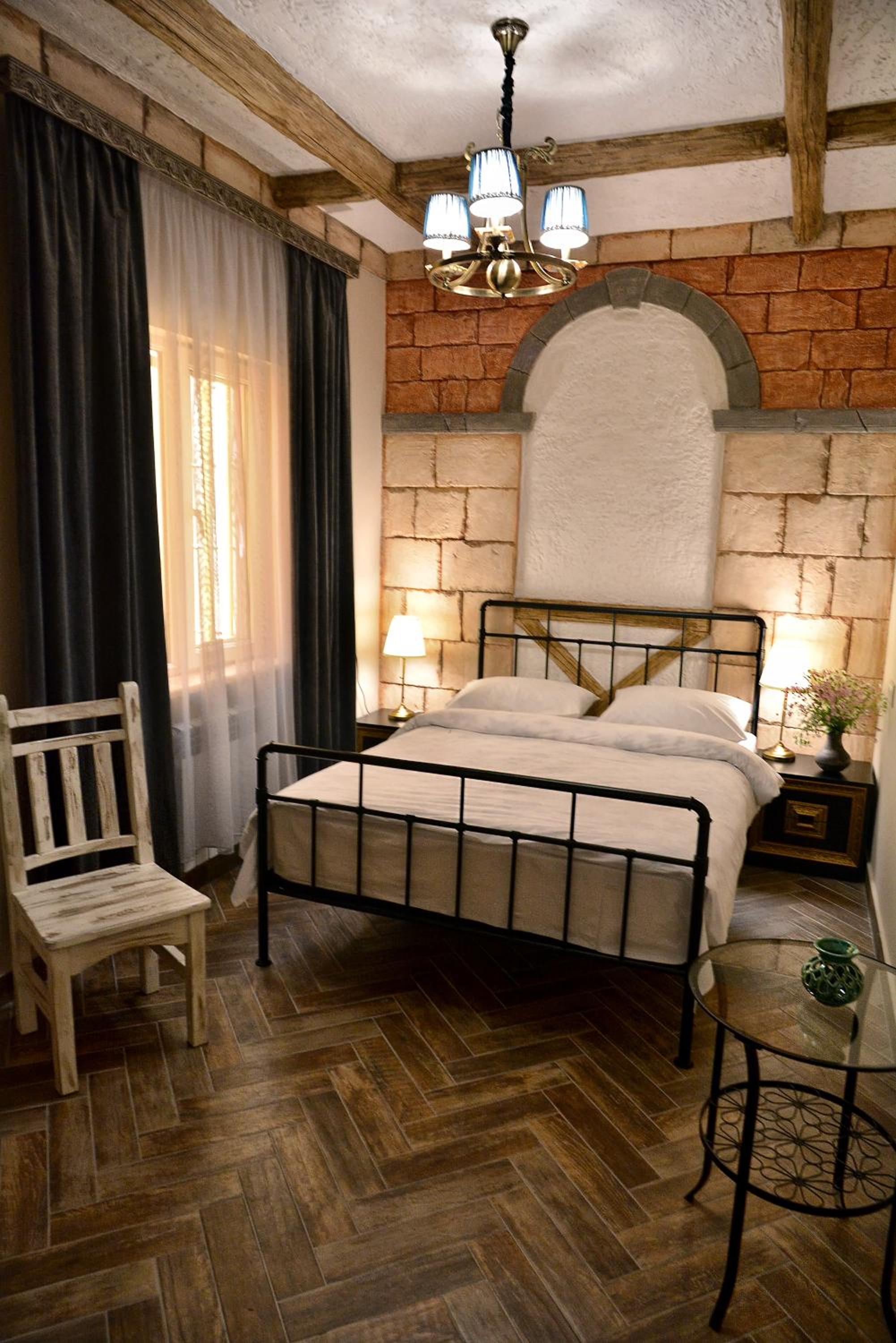 Retro Hostel & Tours