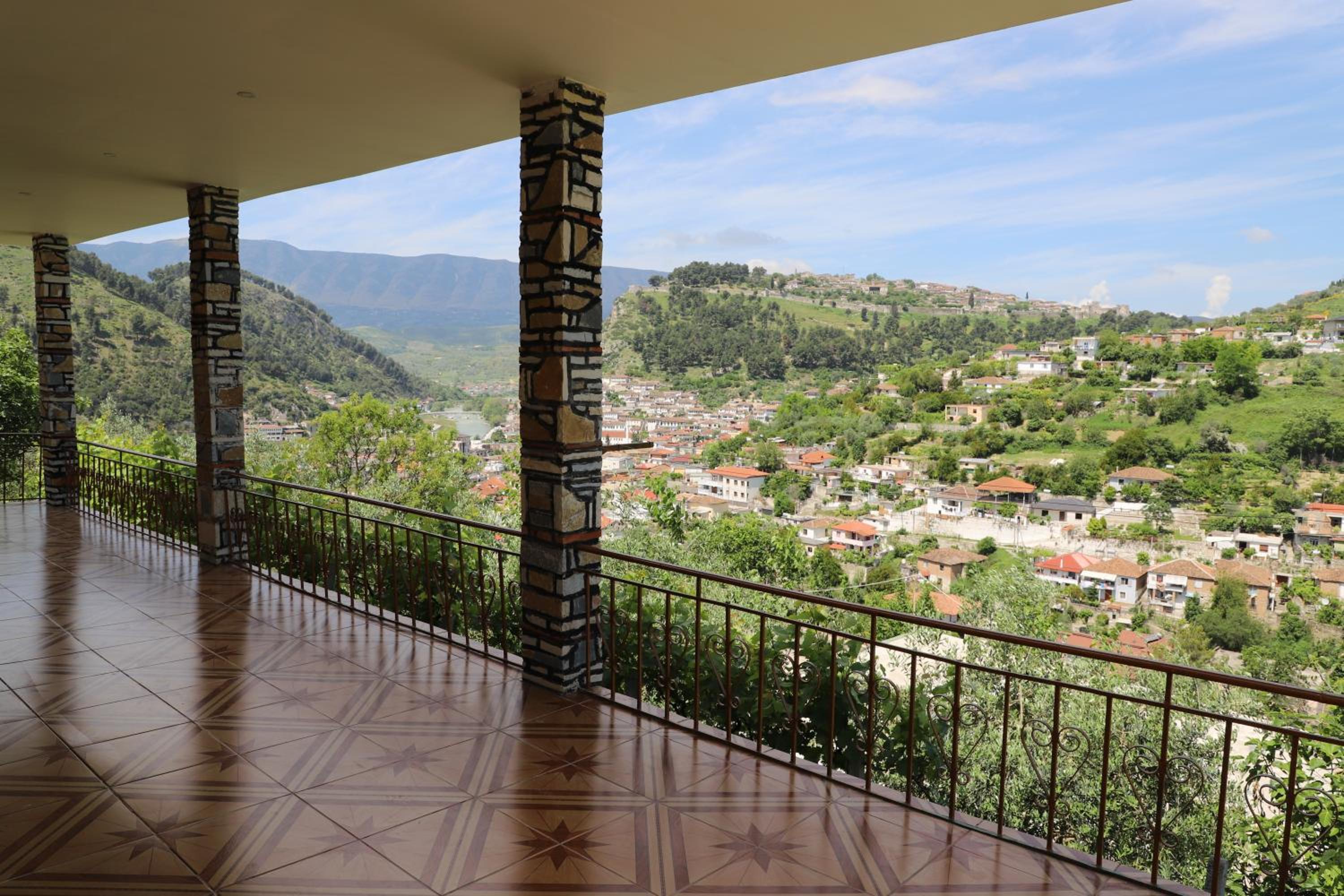 Guest House Pashollari