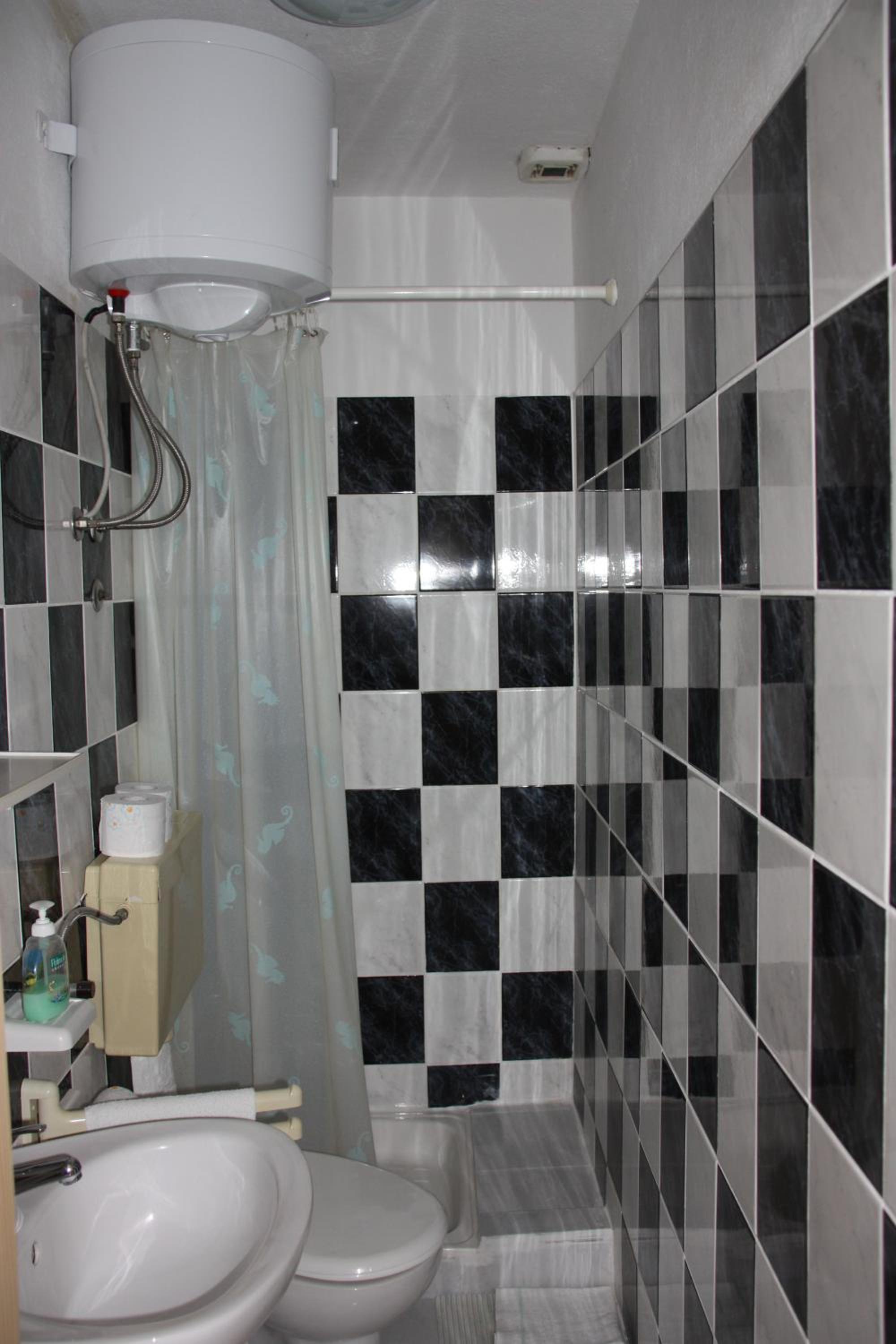 Photo 48