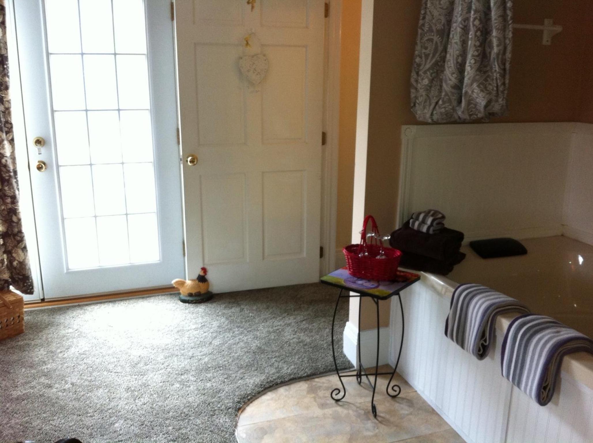 Emerald Necklace Inn Bed and Breakfast view 5