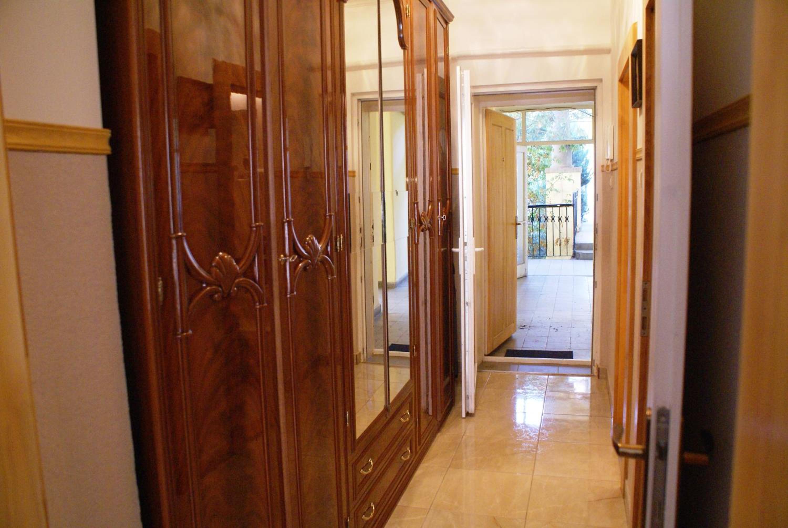 Parva Villa