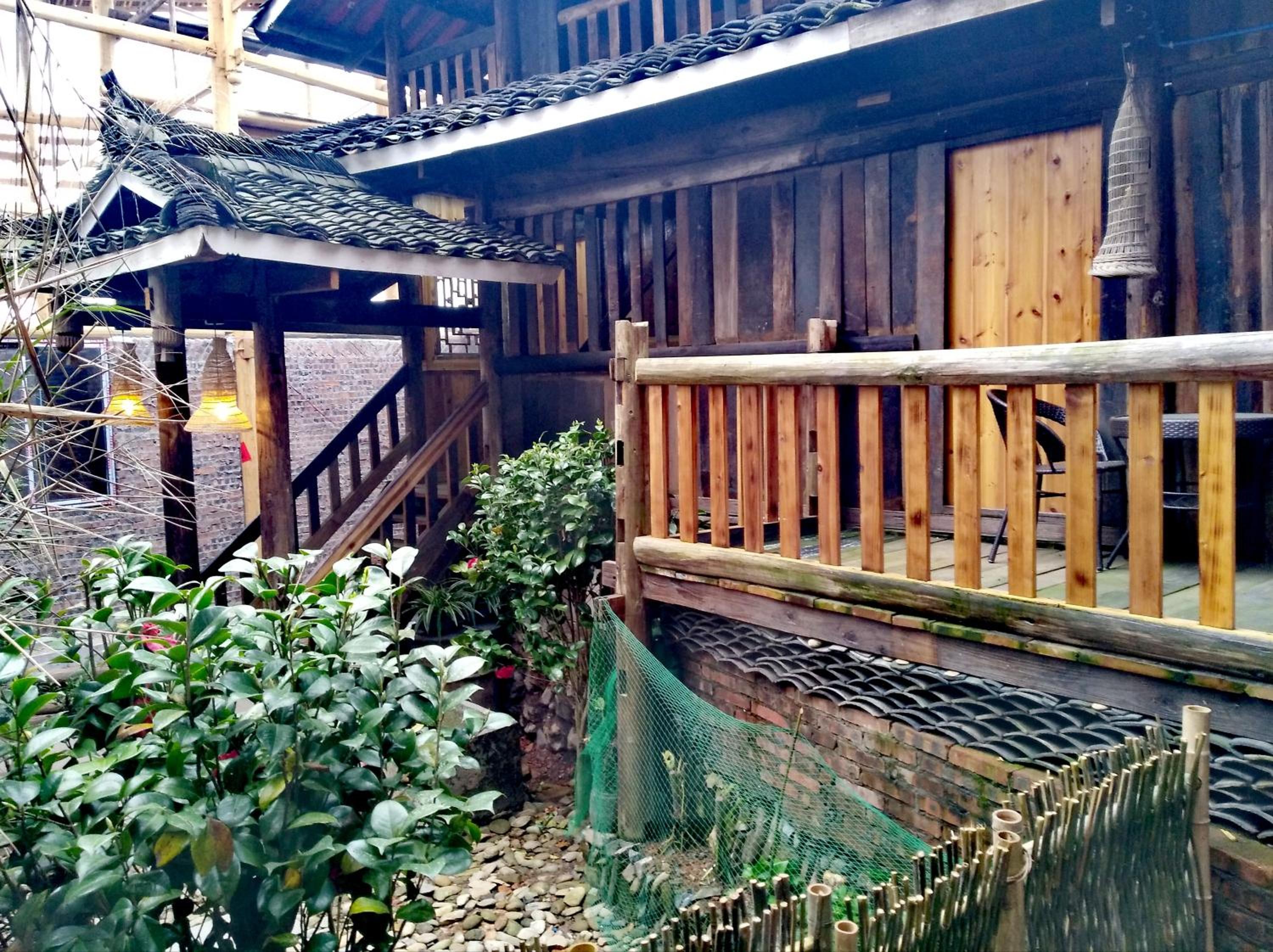 Lost World Sanjiang Guest house view 3