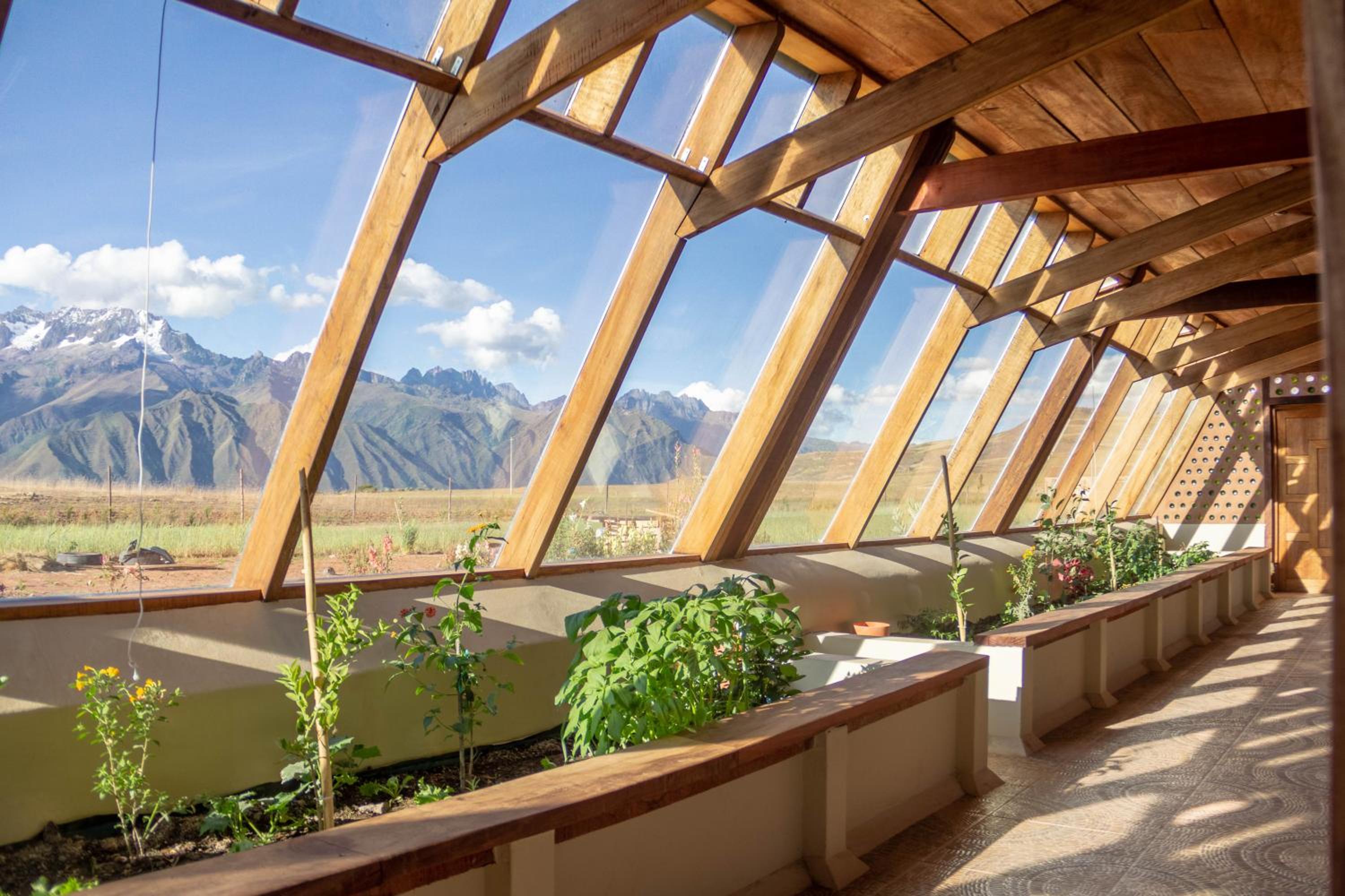 Casa 100% ecológica con vista a los glaciares andinos view 2