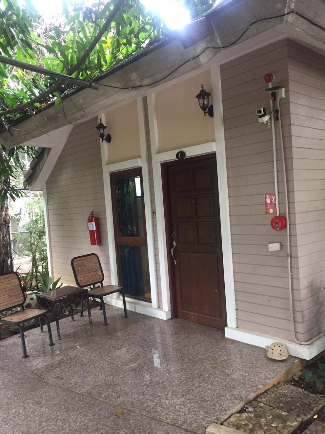 Damnoen Care Resort