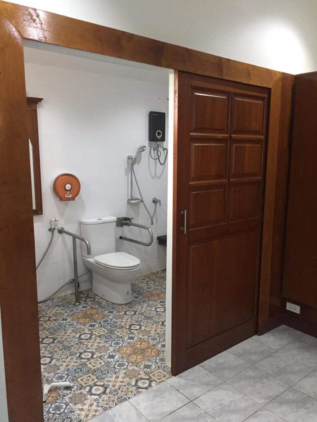 Damnoen Care Resort