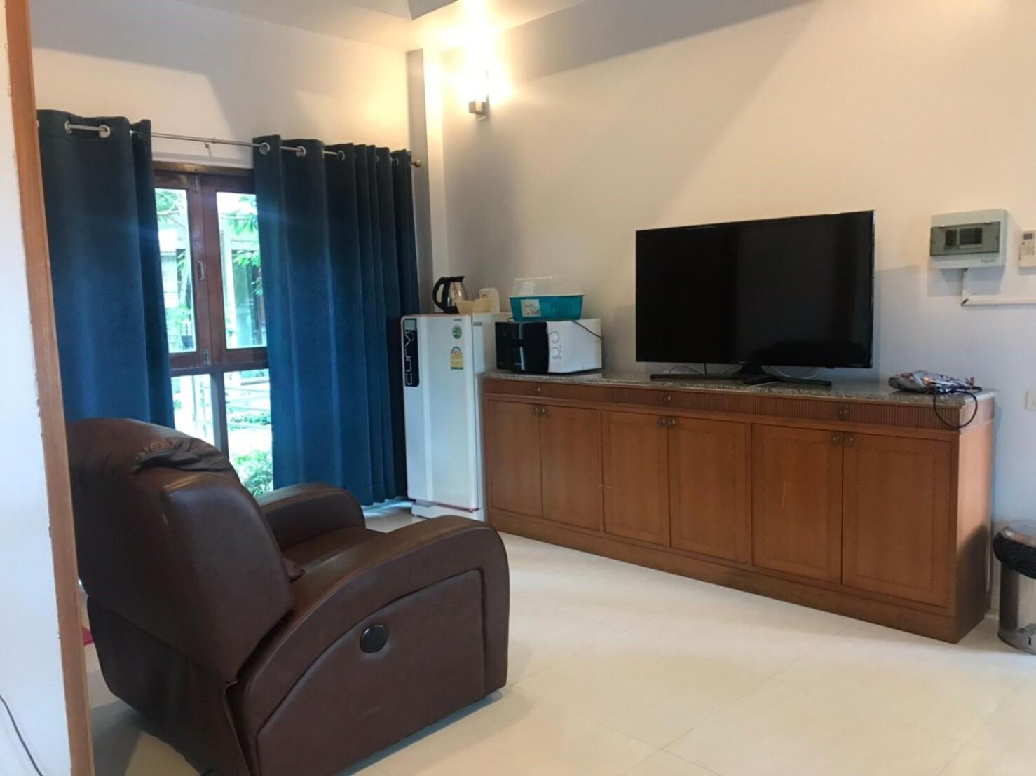 Damnoen Care Resort