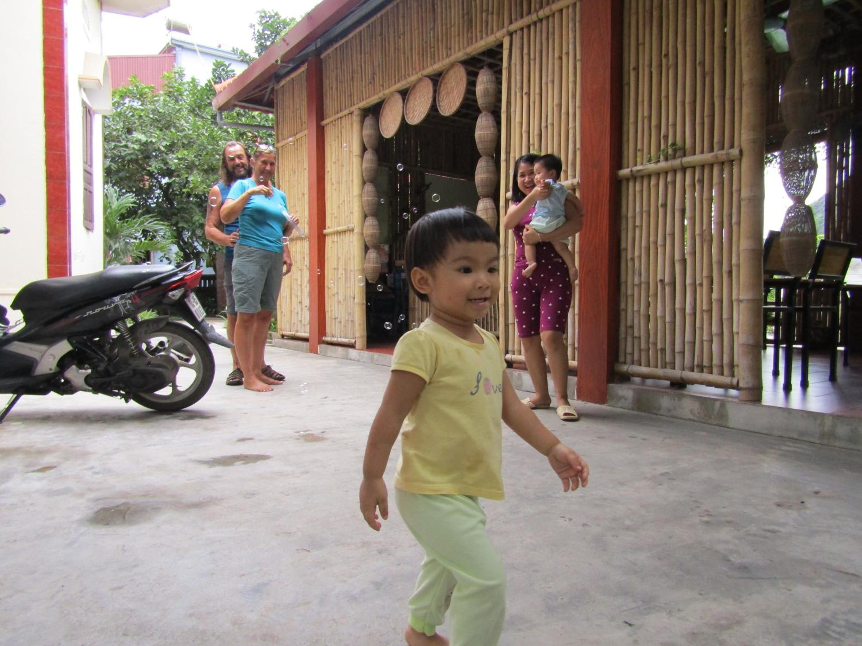 Ninh Binh Mountain Side Homestay & Cafe