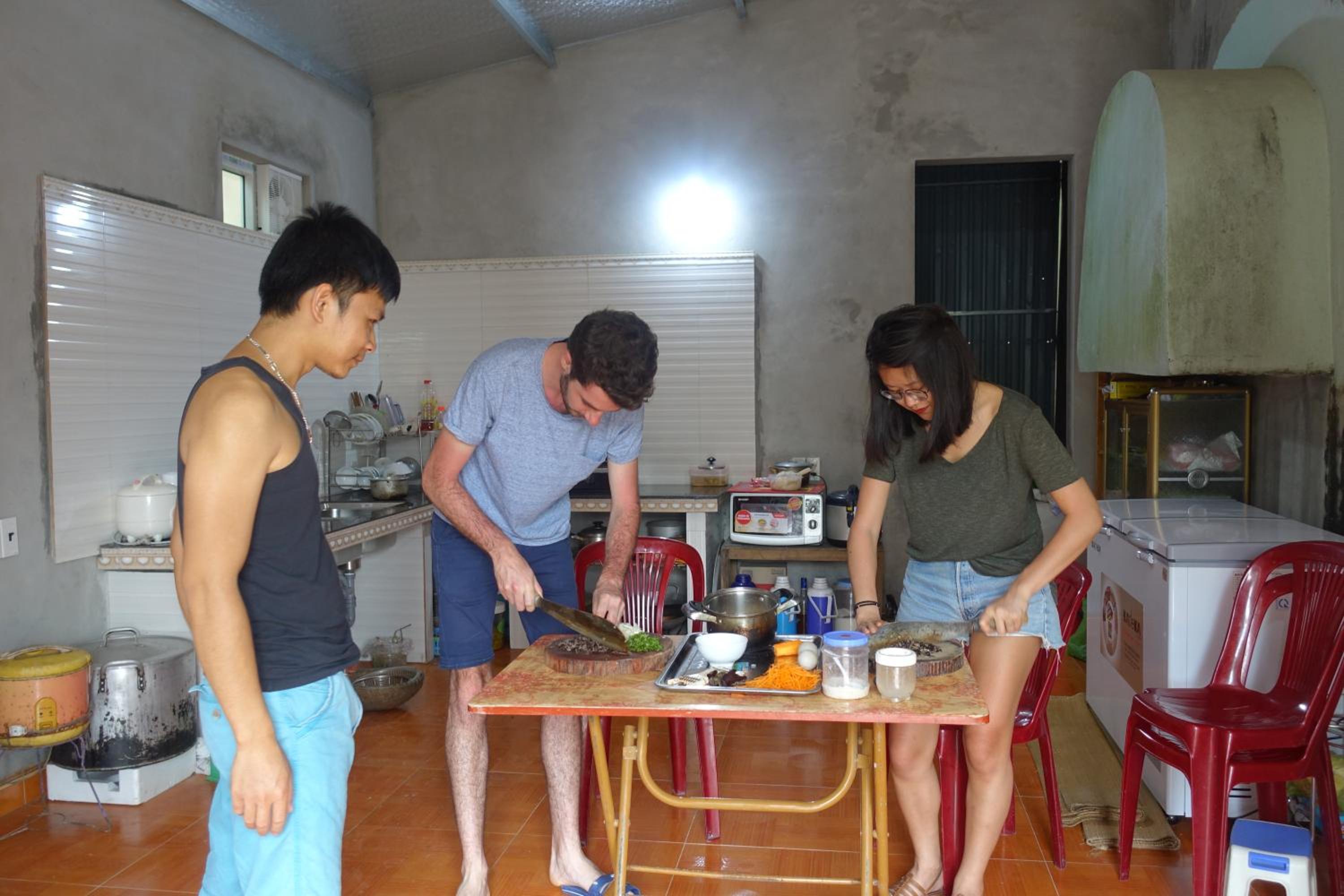 Ninh Binh Mountain Side Homestay & Cafe