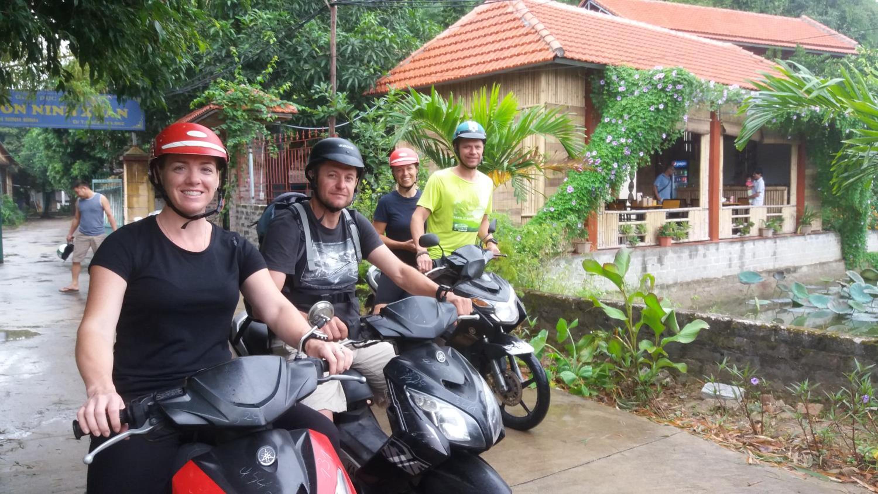 Ninh Binh Mountain Side Homestay & Cafe