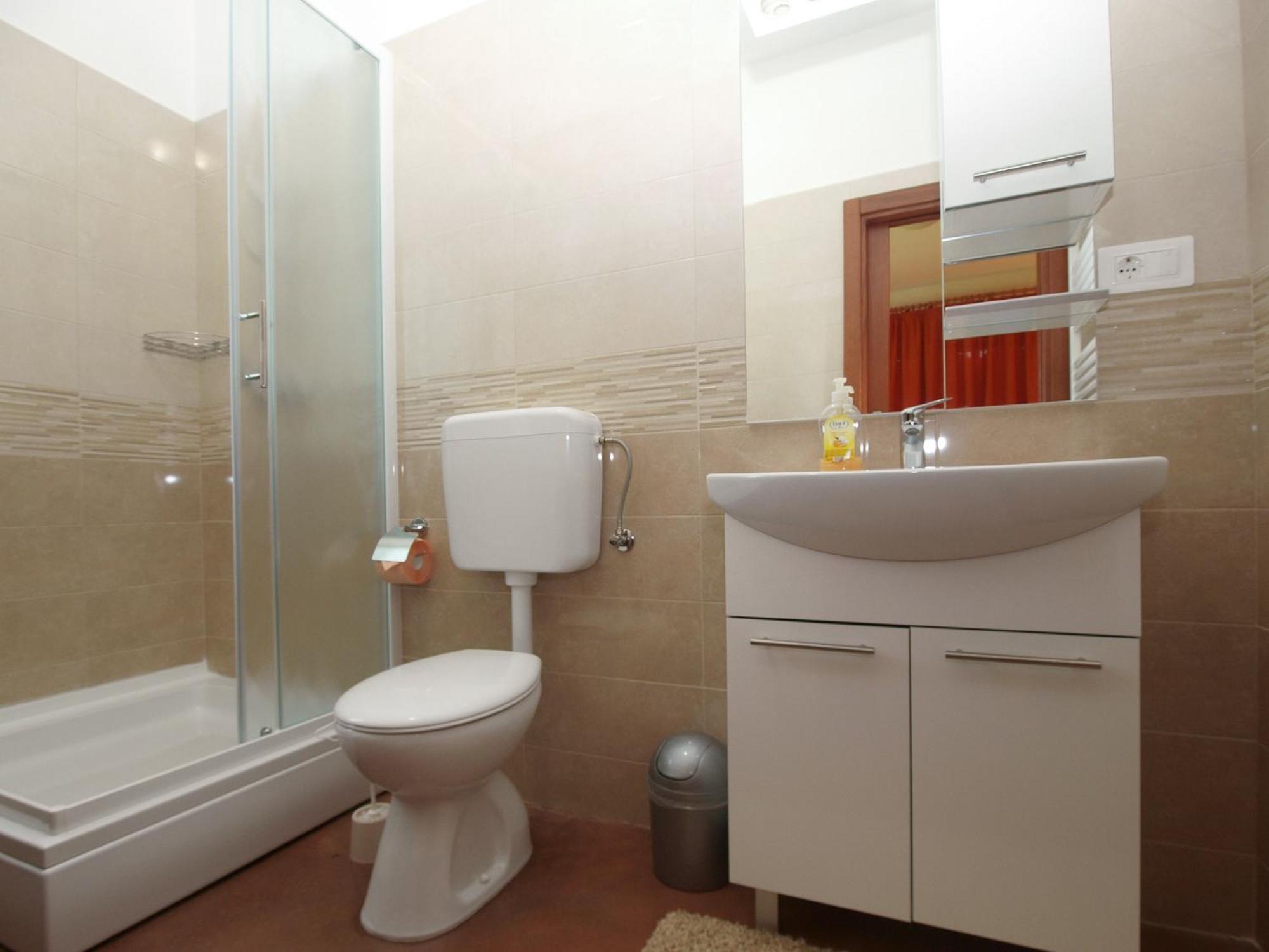 Photo 52