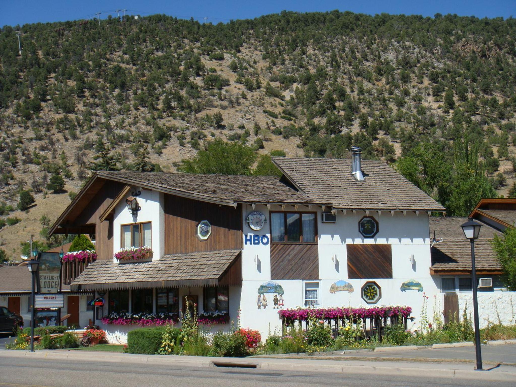 Glenwood Springs Vacations - Starlight Lodge - Property Image 11