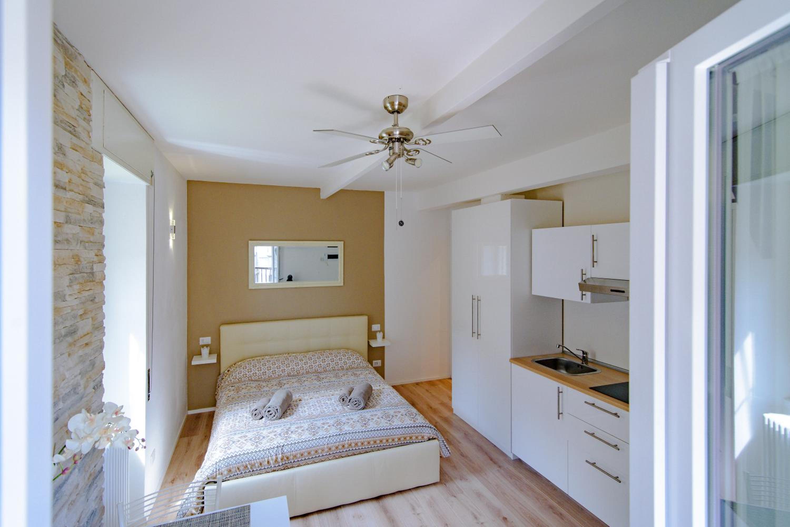Laglio Apartment Above George view 4