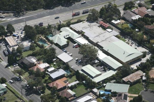 Hotel Abcot Inn - Image 1