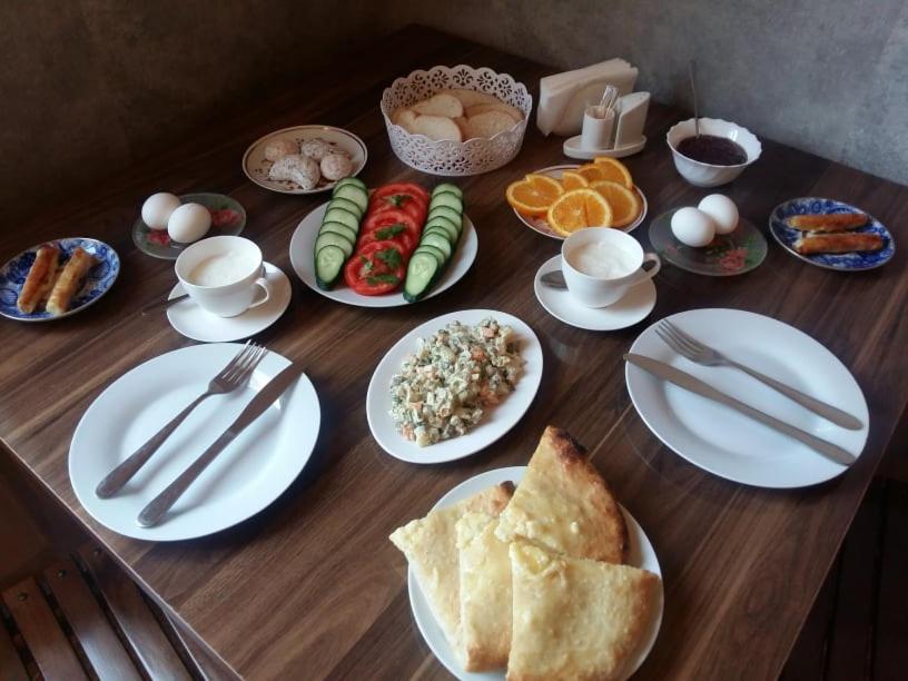 Guesthouse Guram Baba view 3