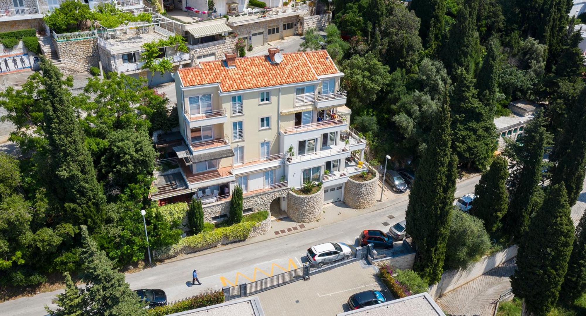 Luxury Apartment Mr. Perfect