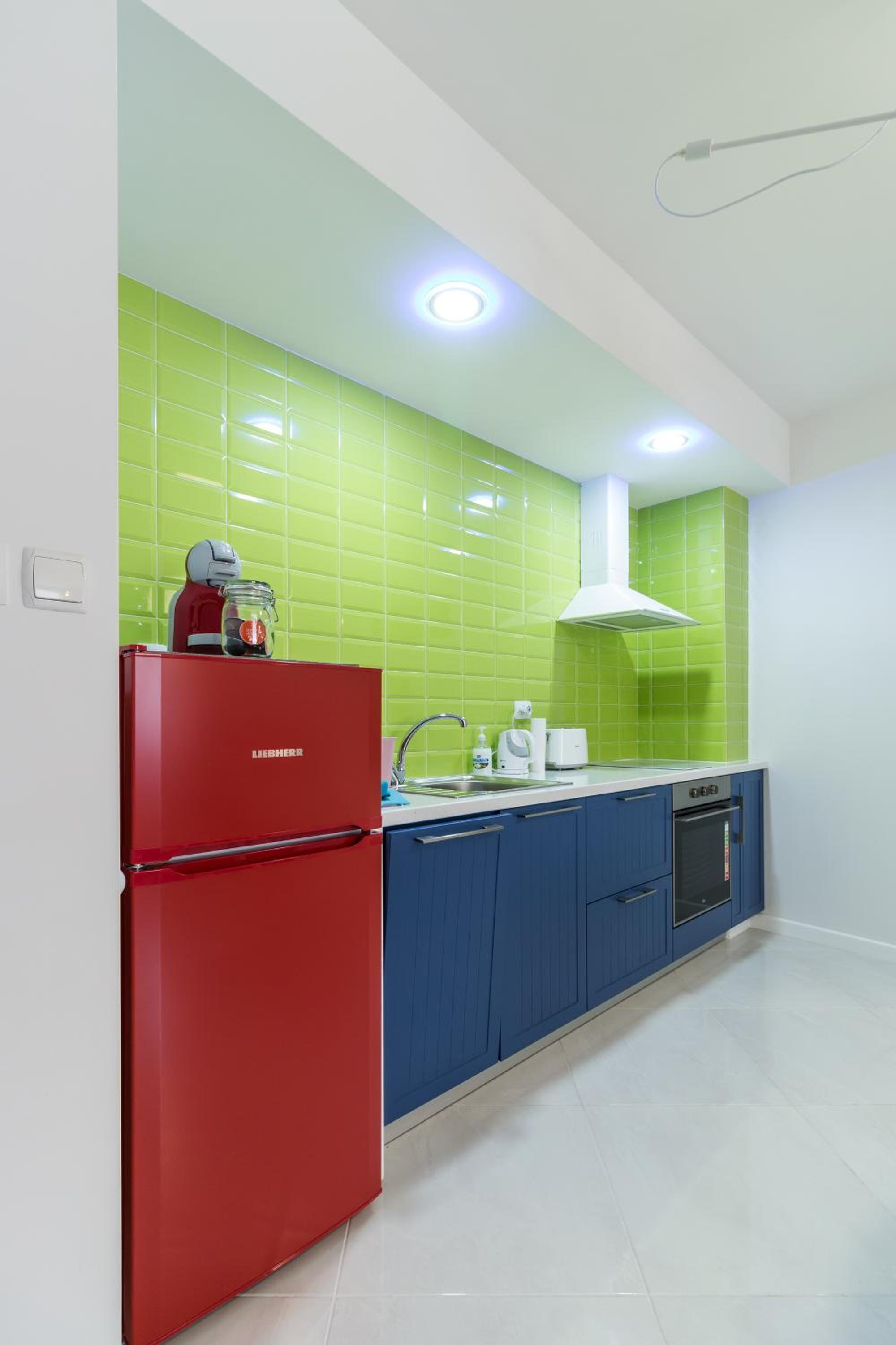 Pop your COLORS - Funky and Modern 1BDR Apt by Flat Mаnager view 5