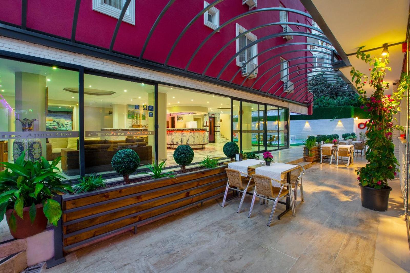 Twin Apart Hotel - Image 61