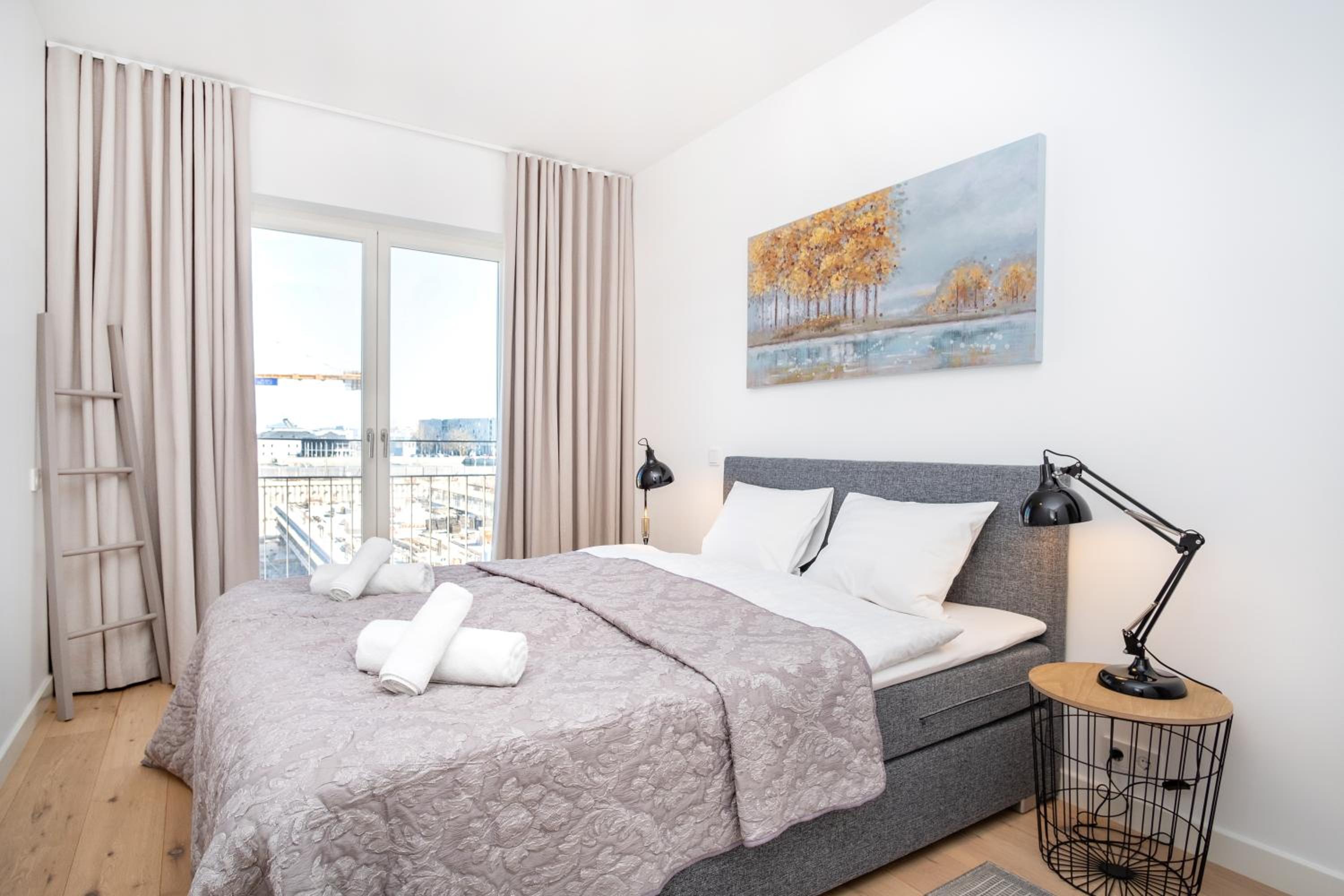 Dream Stay - 2 Porto Franco Apartments near Old Town view 4