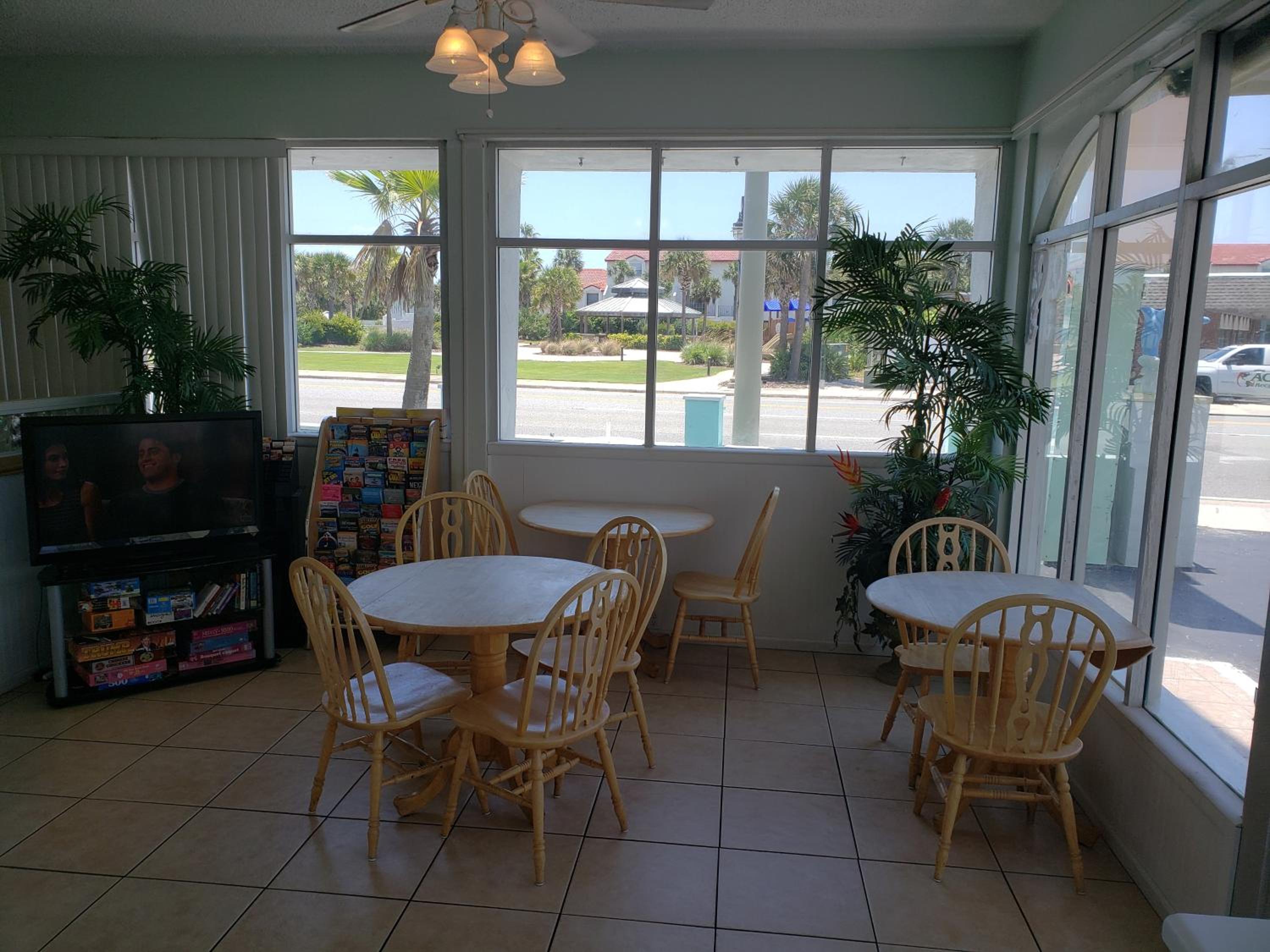 SeaScape Inn - Daytona Beach Shores