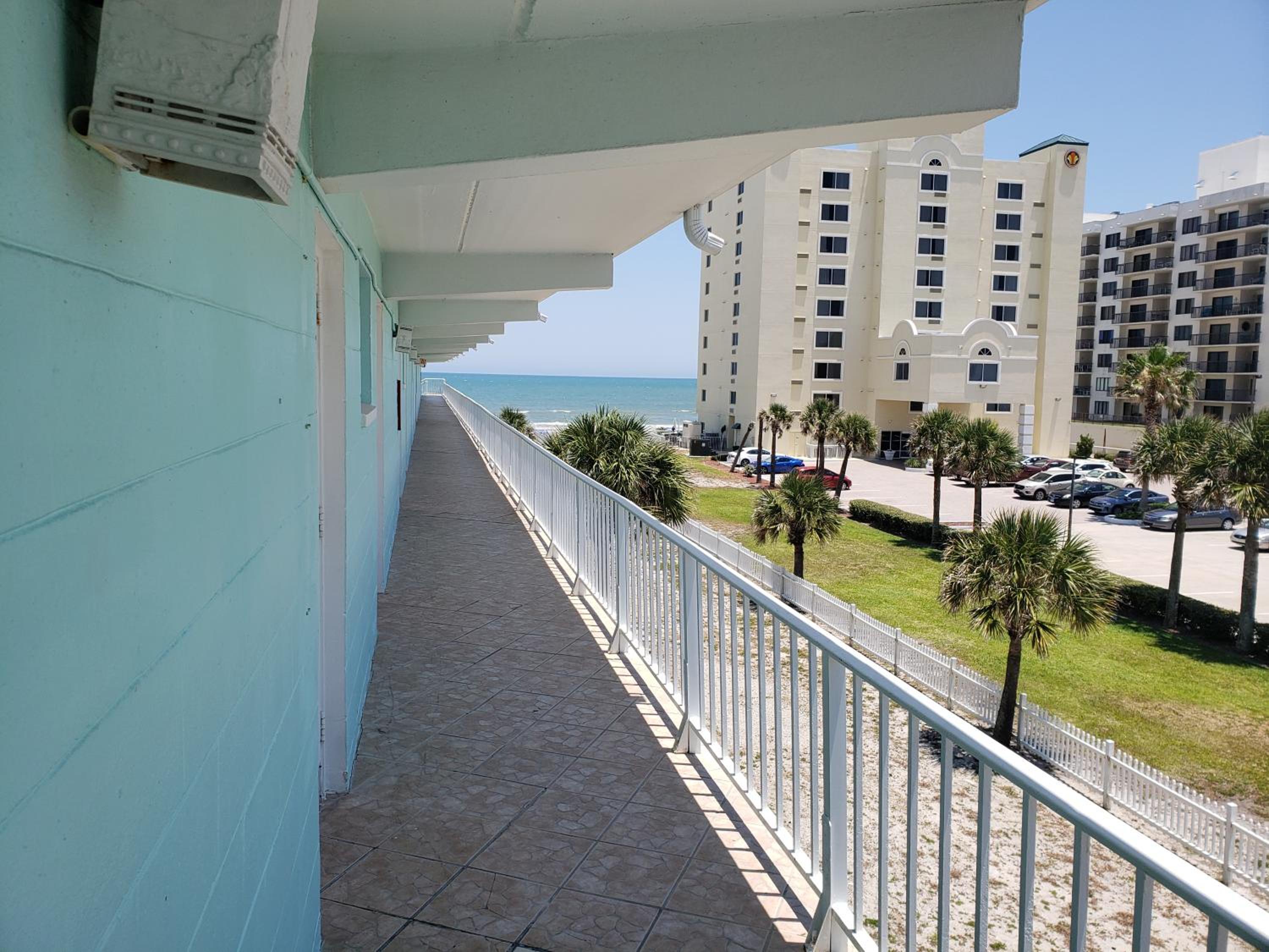 SeaScape Inn - Daytona Beach Shores