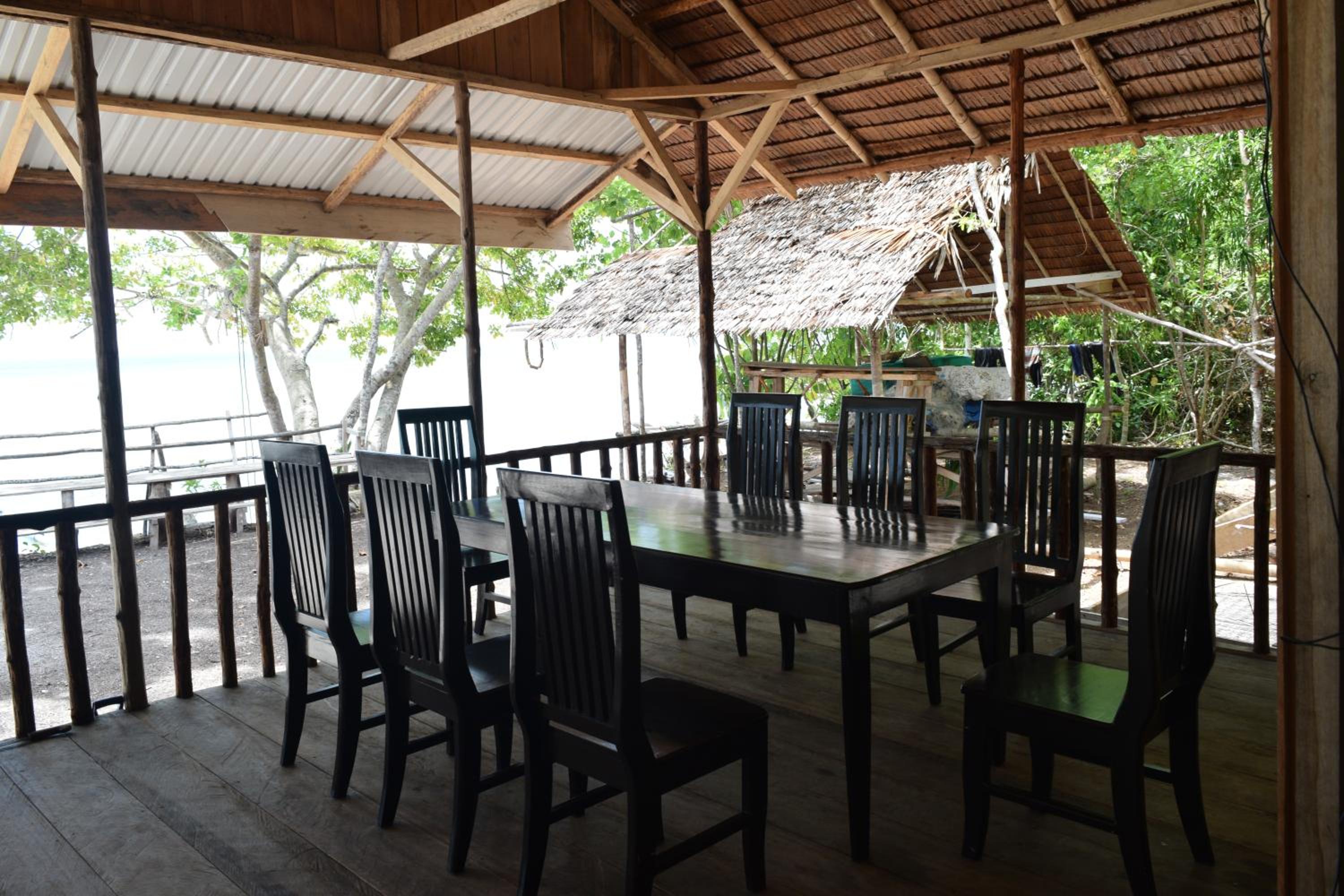 Tanjung Kalemo Resort