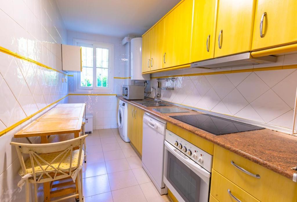 Marbella Vacations - CABOPINO, Las Mimosas - Property Image 33
