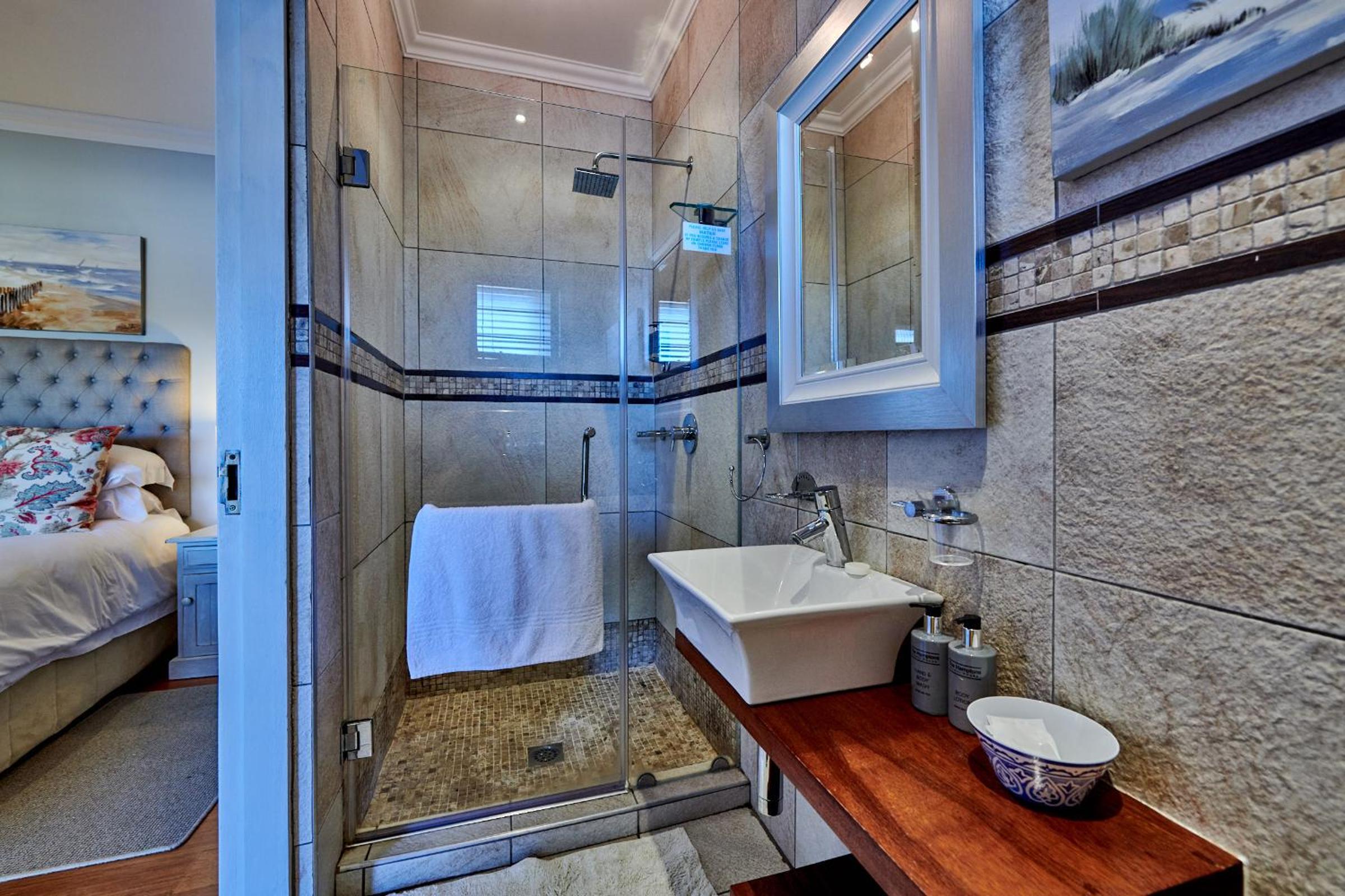 The Hamptons Guest House