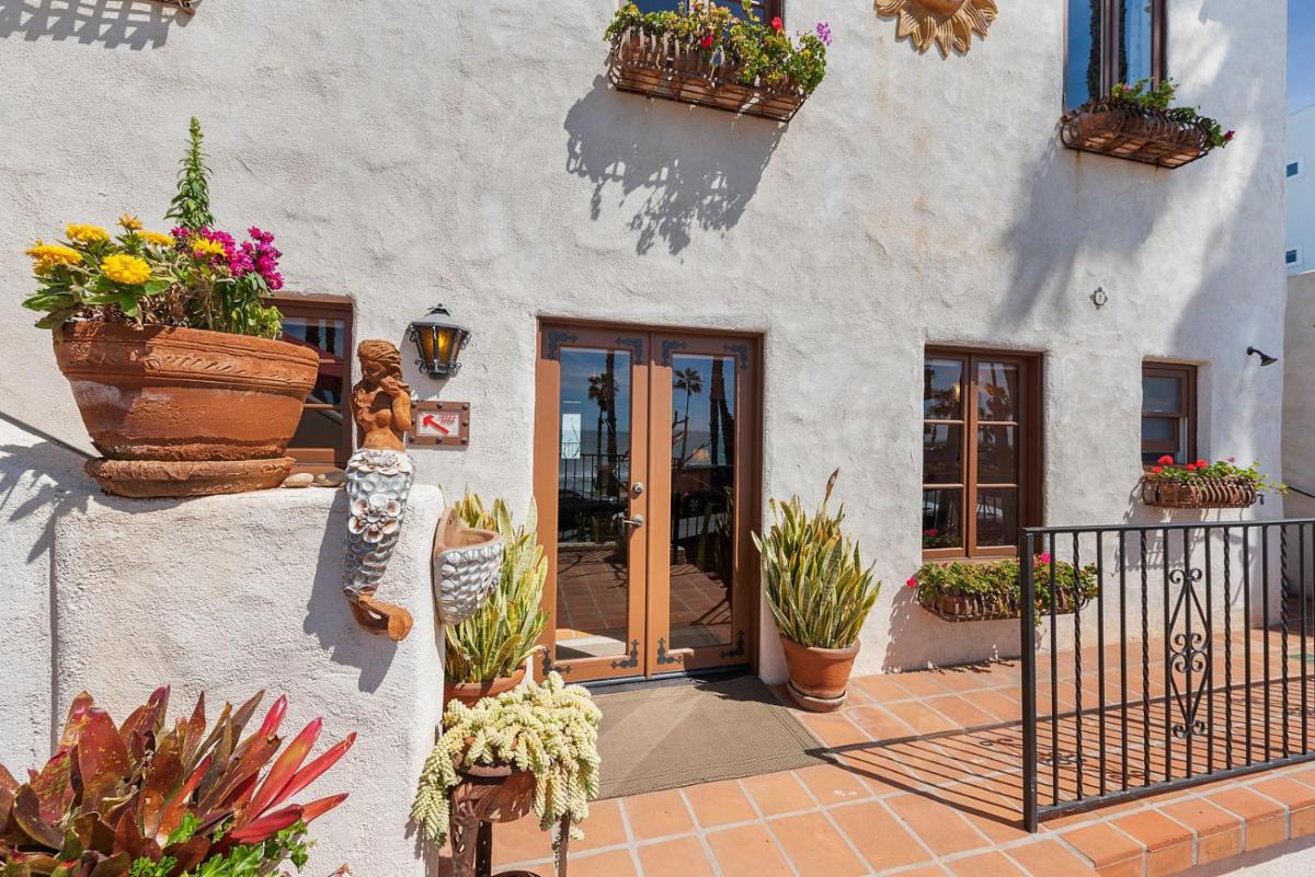 San Clemente Vacations - Oceanfront Hacienda - Property Image 14