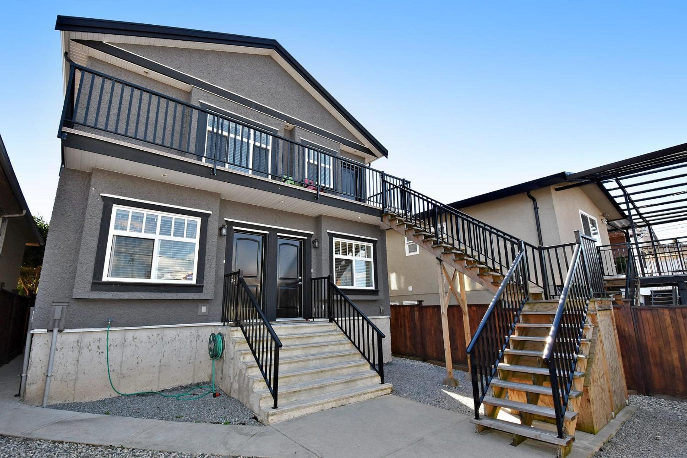 Rare Find Exquisitely New Quiet & Safe Skytrain Home