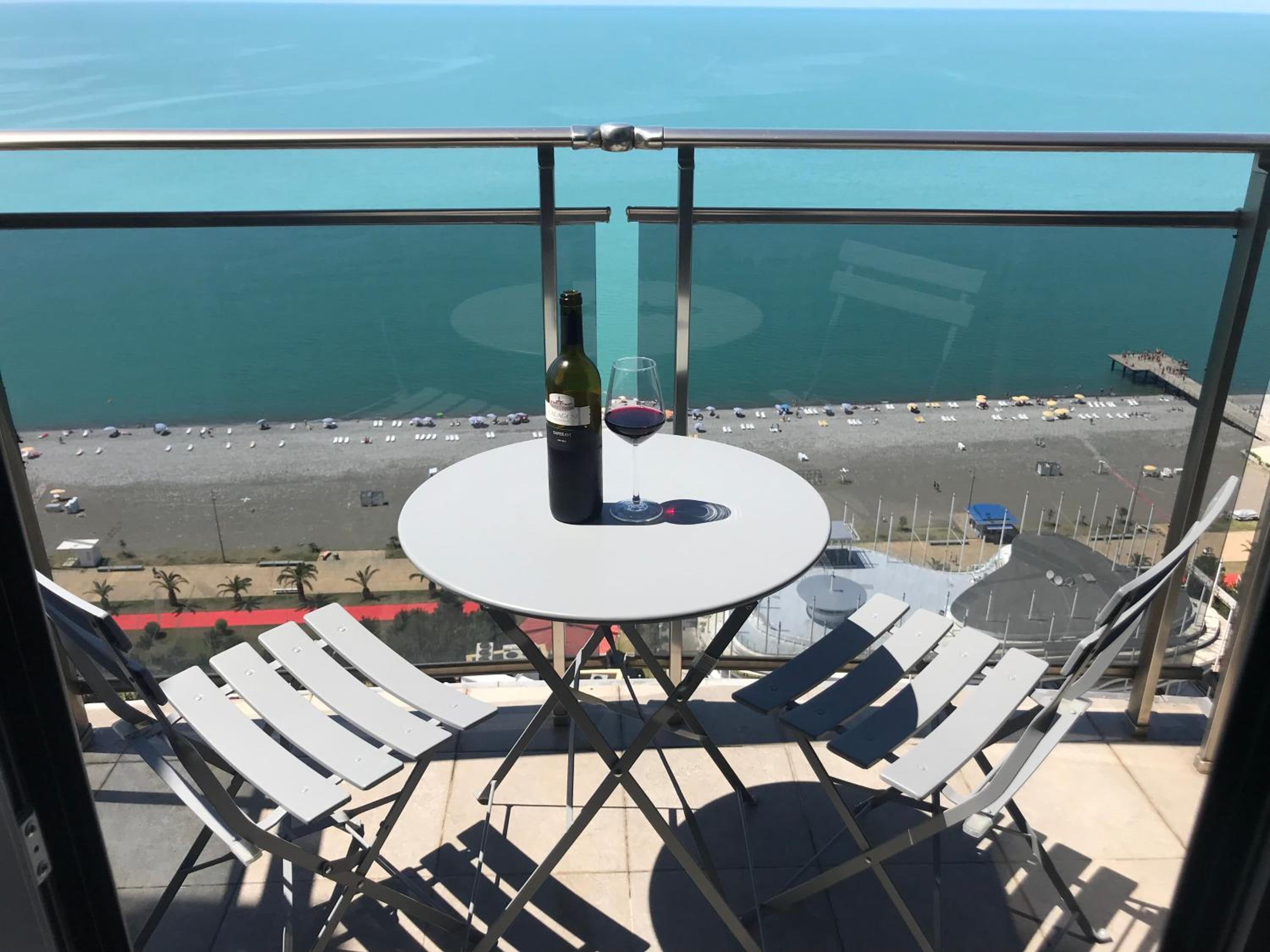 2BR Beachfront Luxury Suite with Panoramic Sea Views view 3