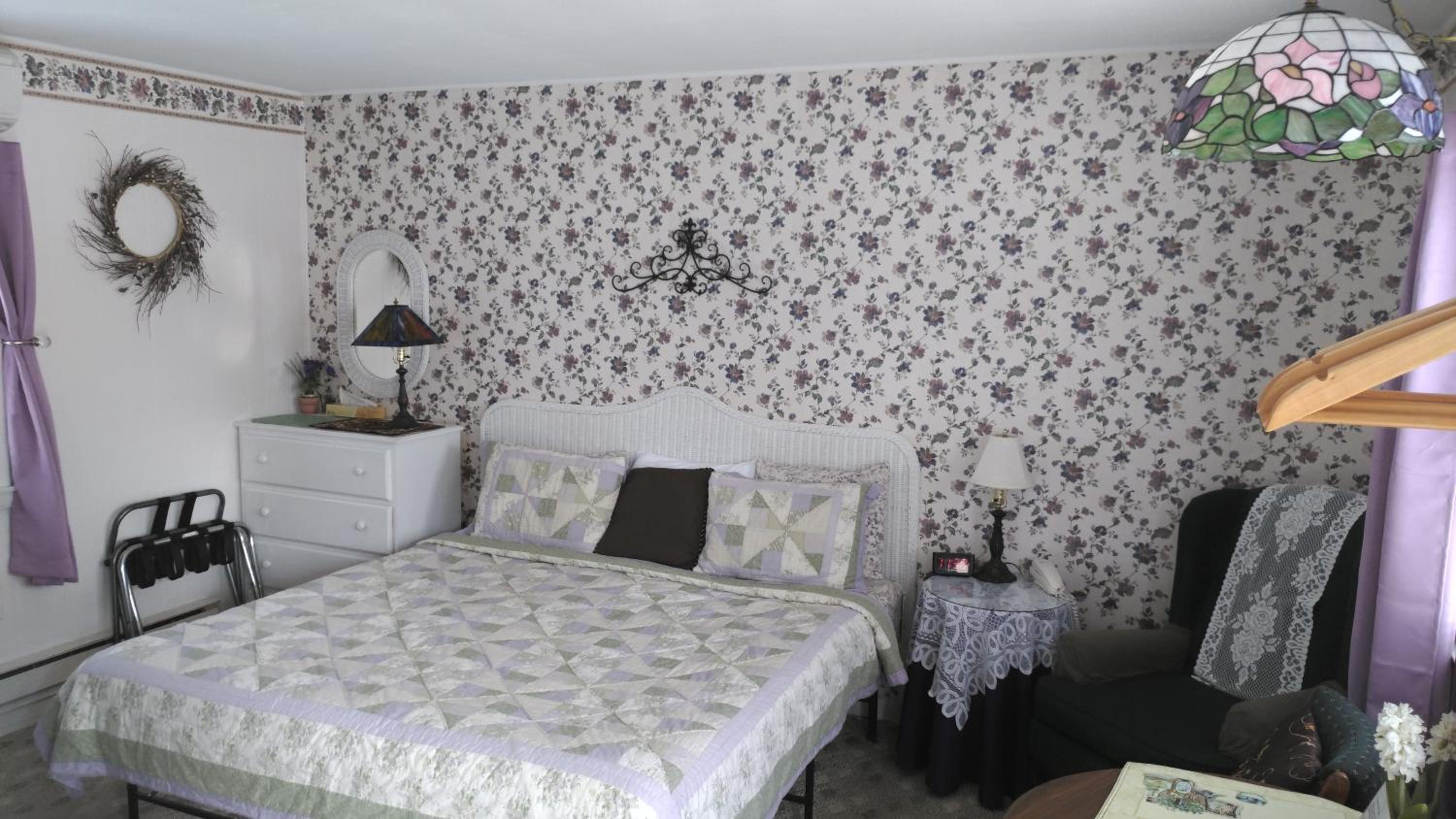 Midway Lodging - Property Image 1