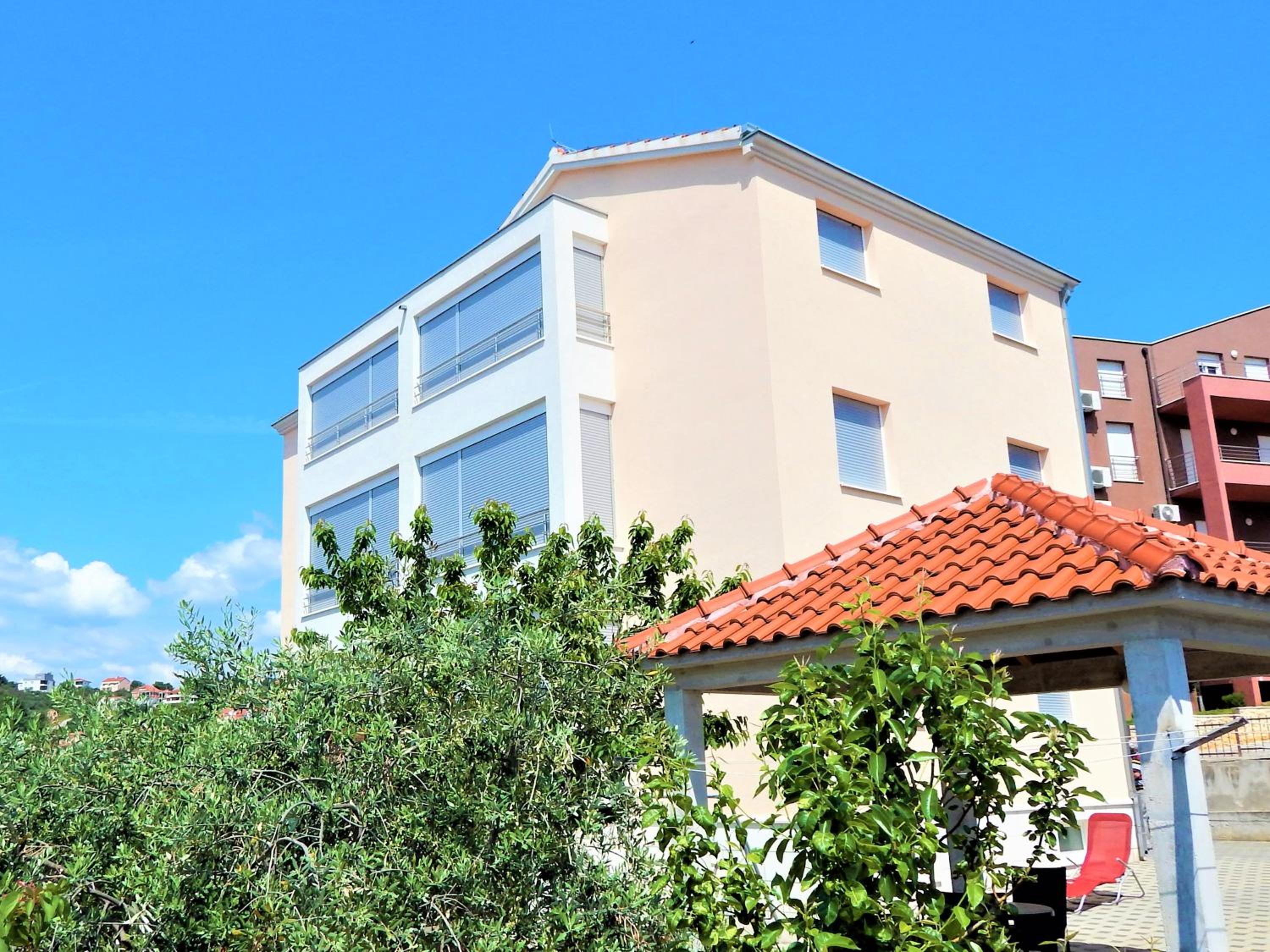 Apartments Linda view 2