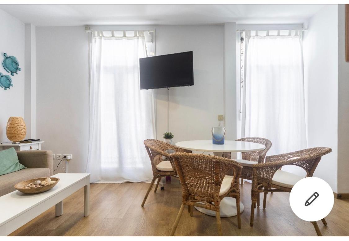 DREAM APARTMENT NEAR THE BEACH